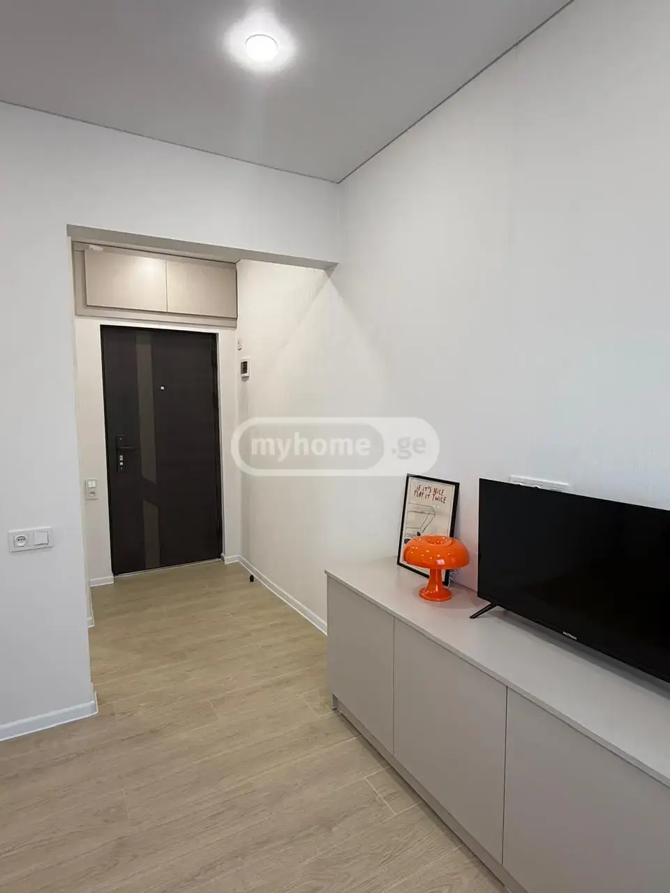 For Rent 2 Room Apartment Kutaisshi view 3