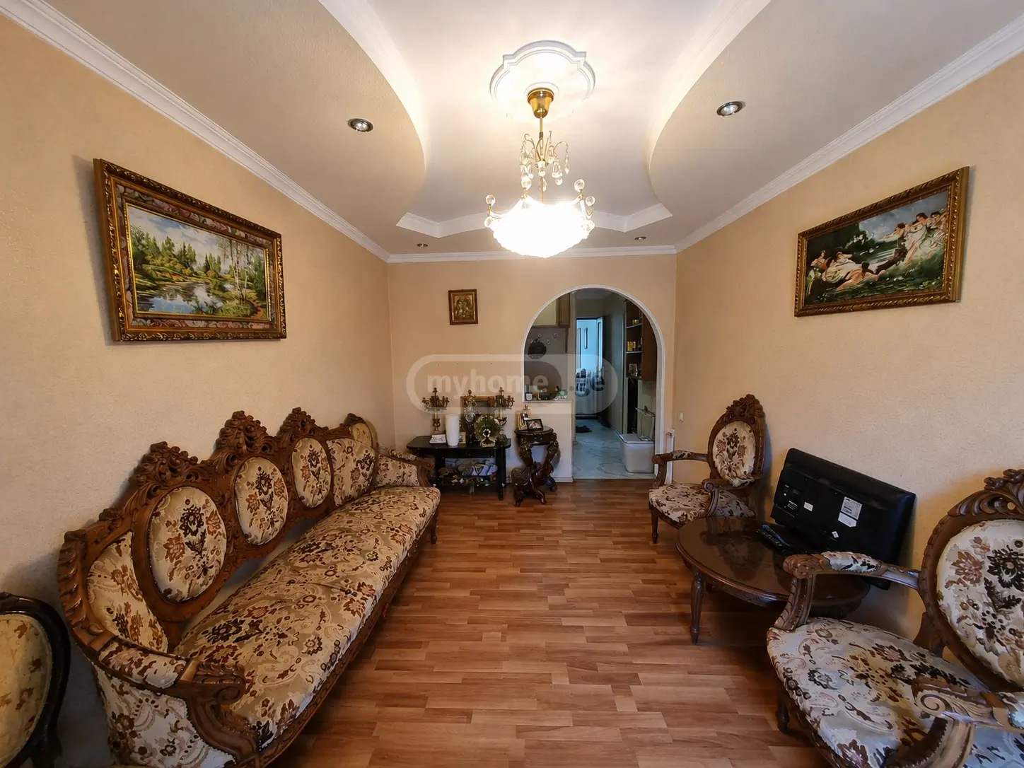 For Sale 3 Room Apartment Potshi view 1