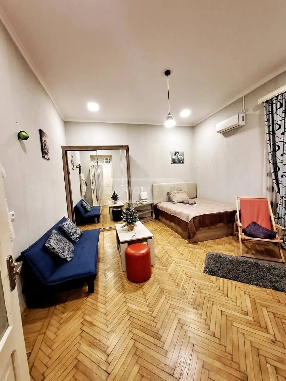 1 Room Flat Daily Rent. Vera view 9