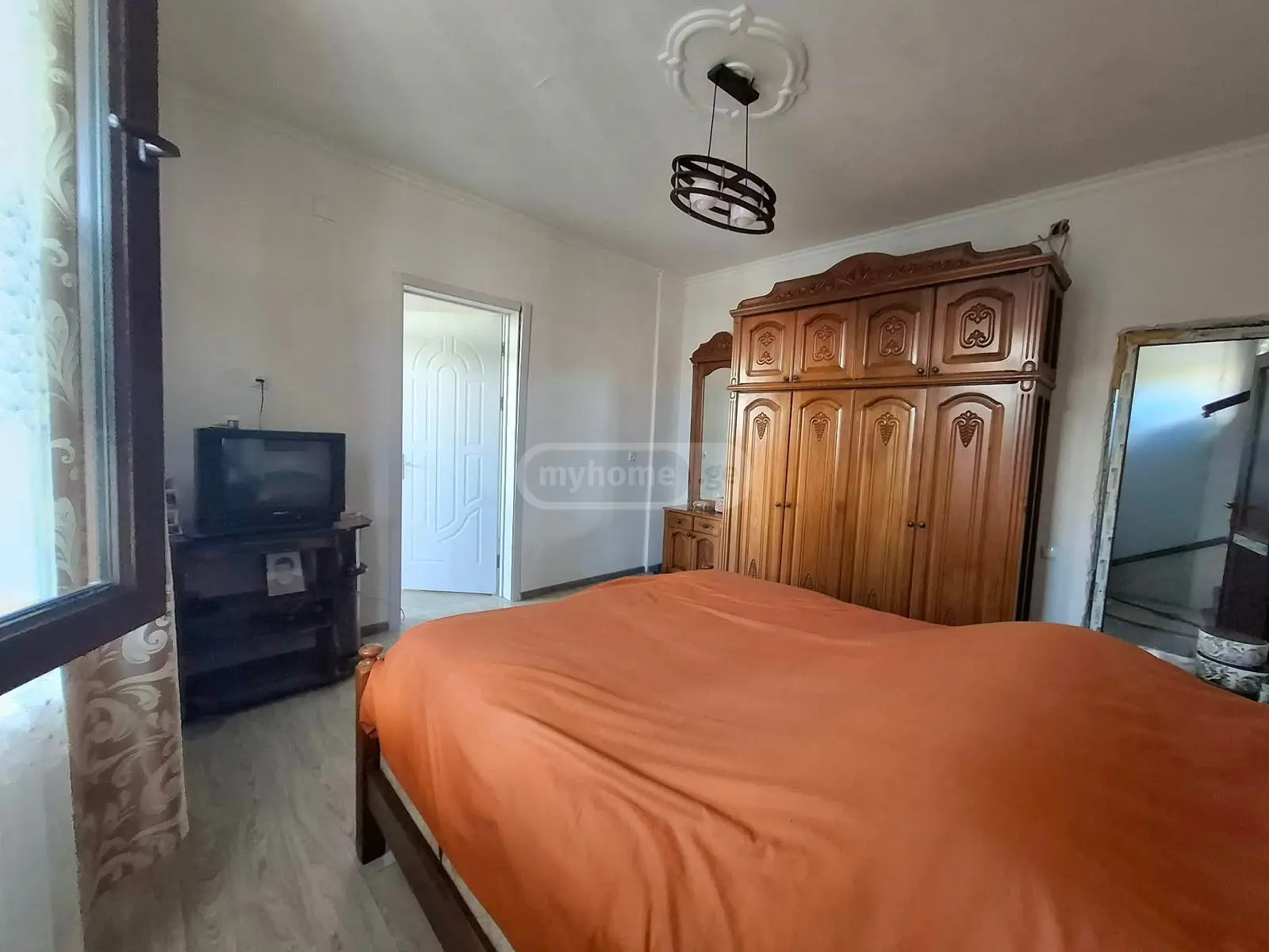 For Sale 10+ Room Private House In Batumi view 8