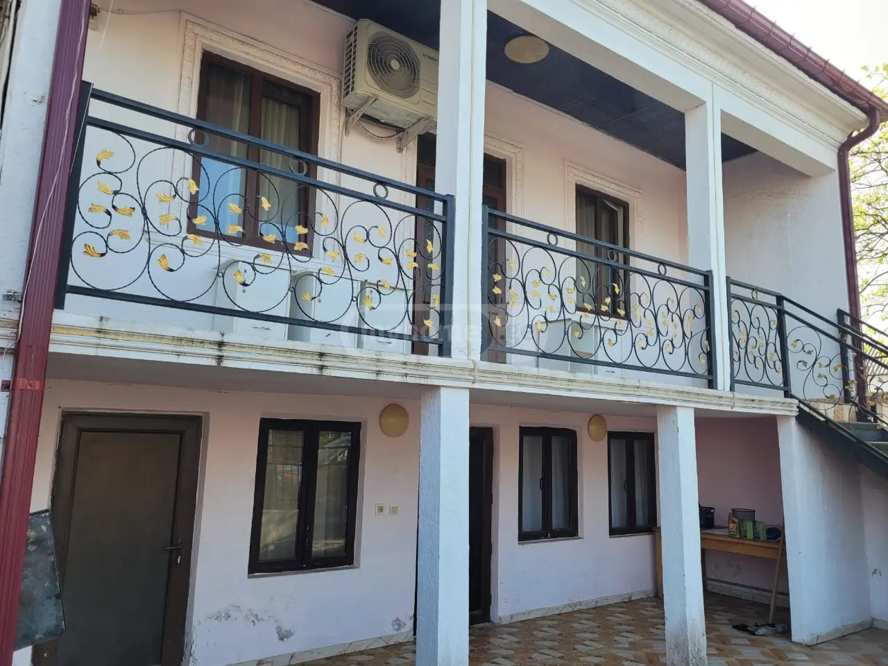 For Sale 9 Room Private House Kobuletshi view 1