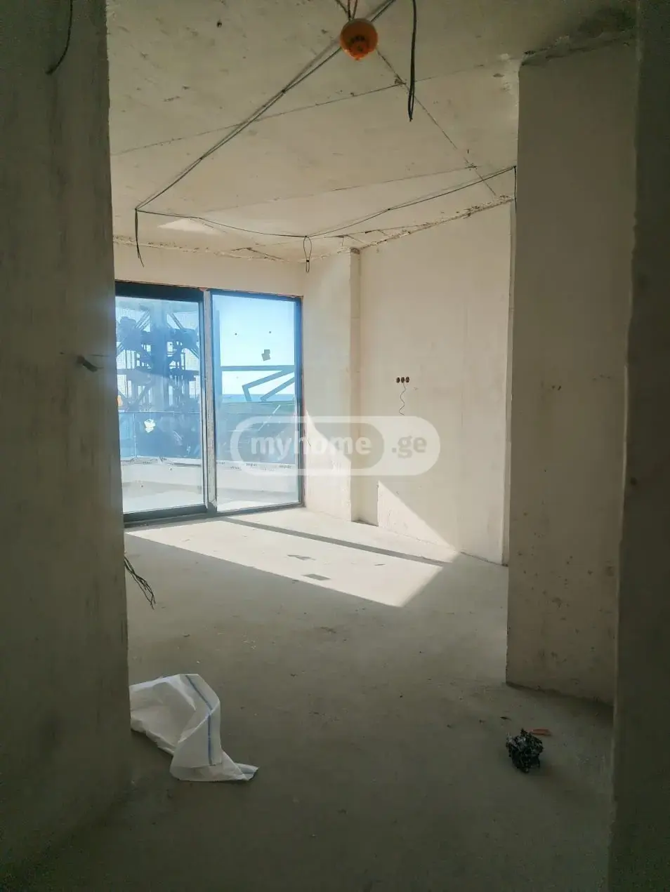 For Sale 3 Room Apartment view 4