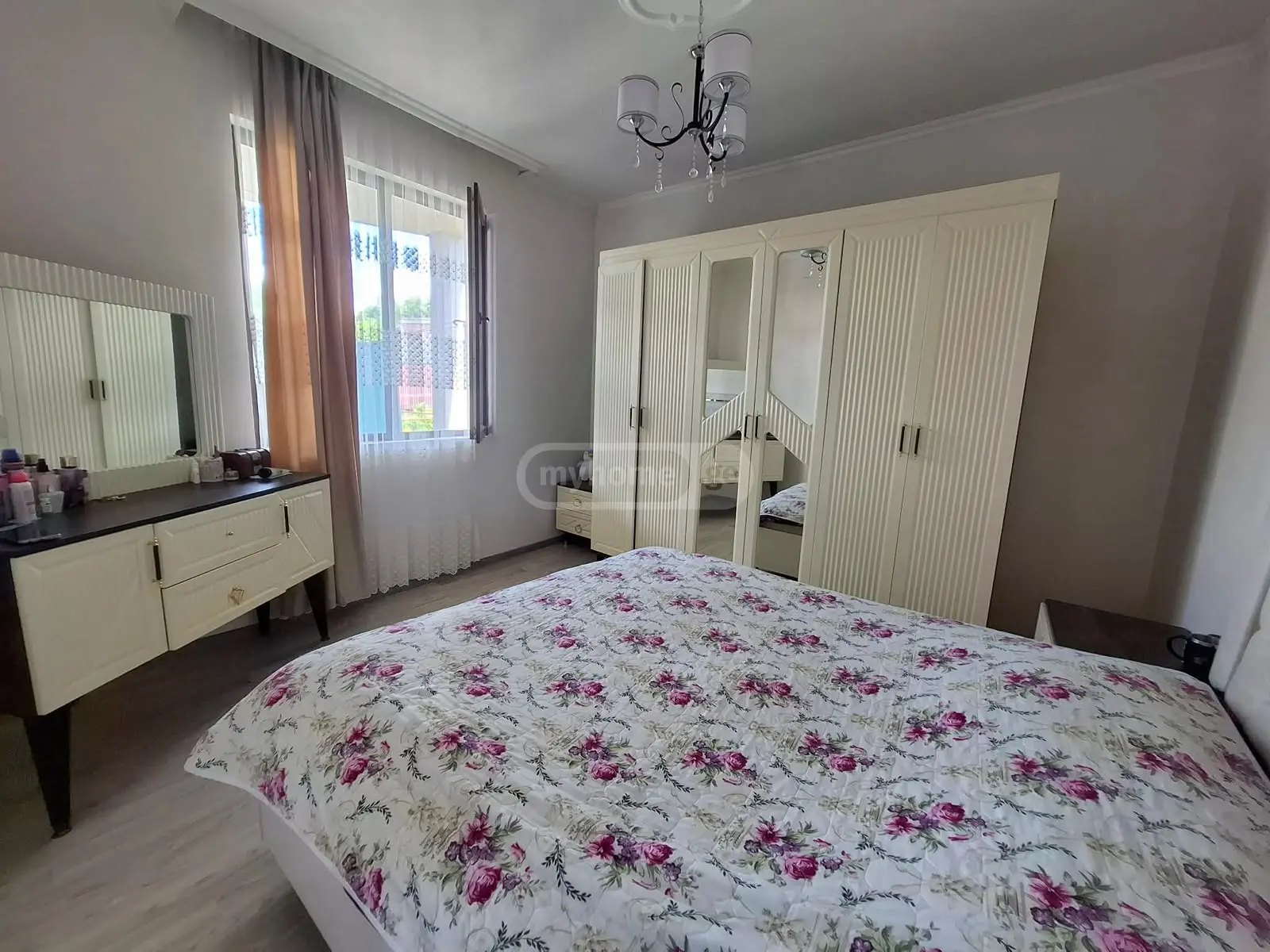 For Sale 10+ Room Private House In Batumi view 7
