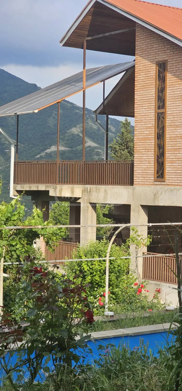 For Sale 10+ Room Country House Mtskhetashi view 2