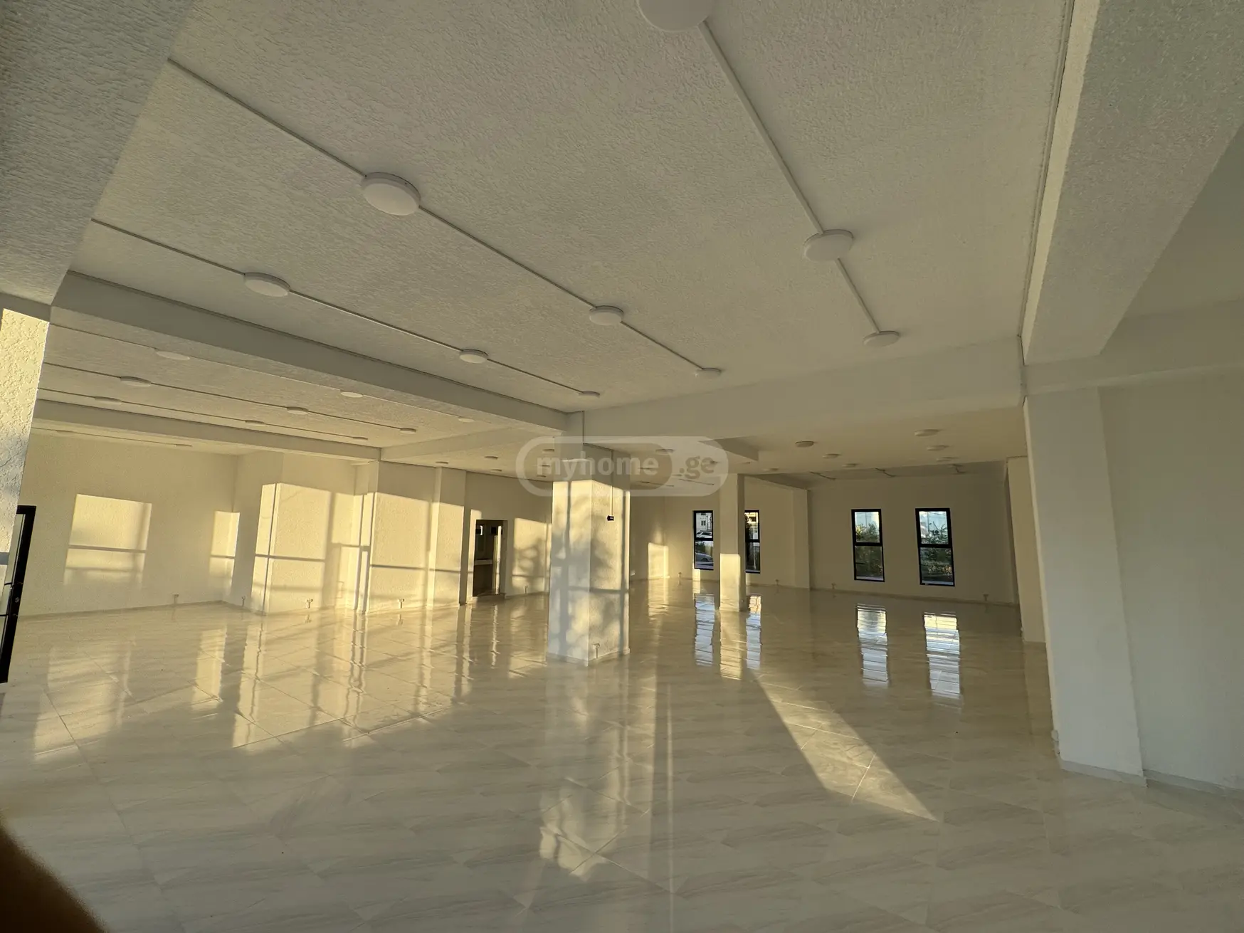 For Rent Universaluri Commercial Space Marneulshi view 5