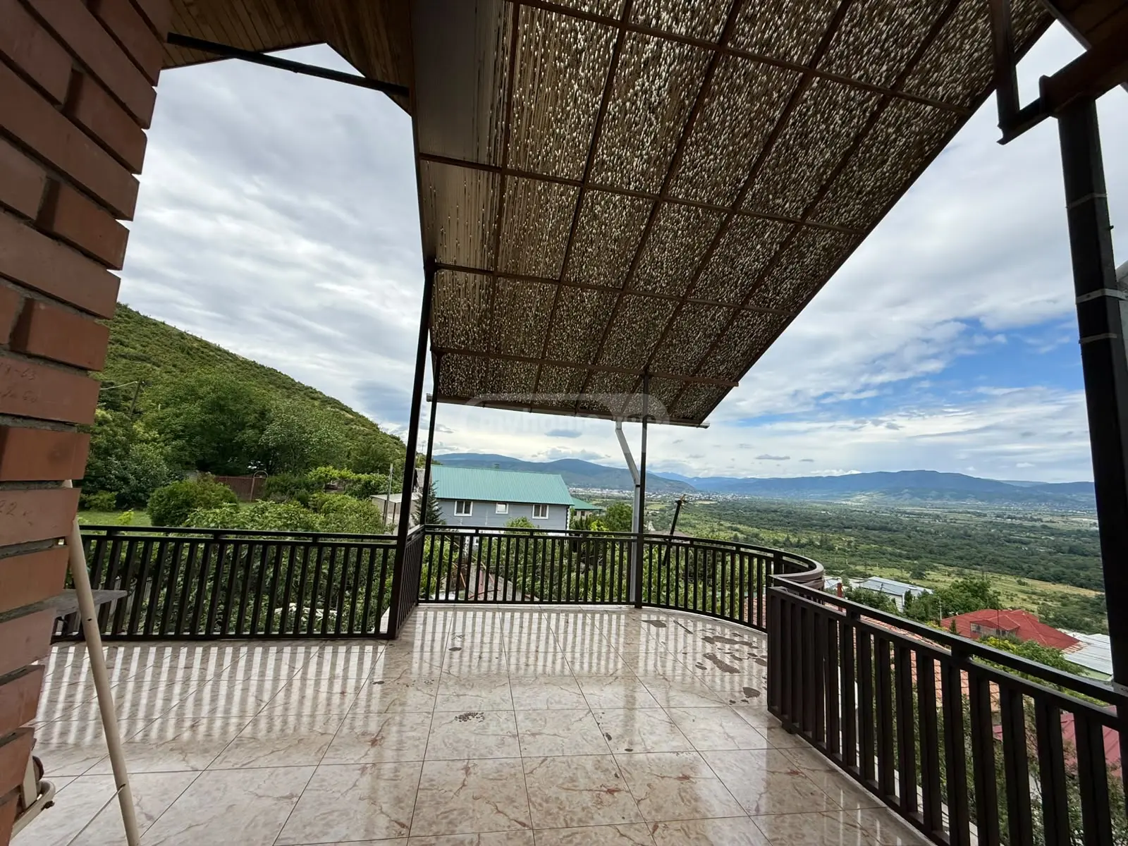 For Sale 10+ Room Country House Mtskhetashi view 3