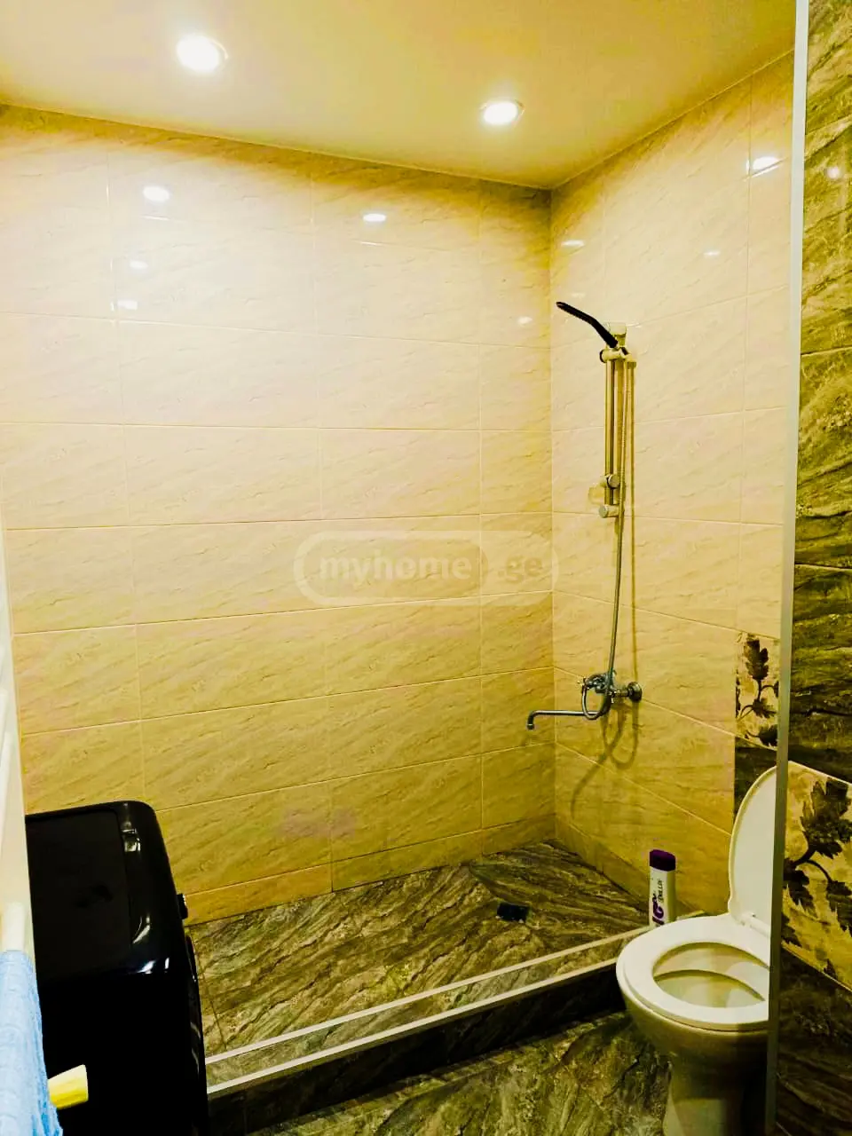 Daily Rent 3 Room Apartment Chughuretshi, 11 of 12