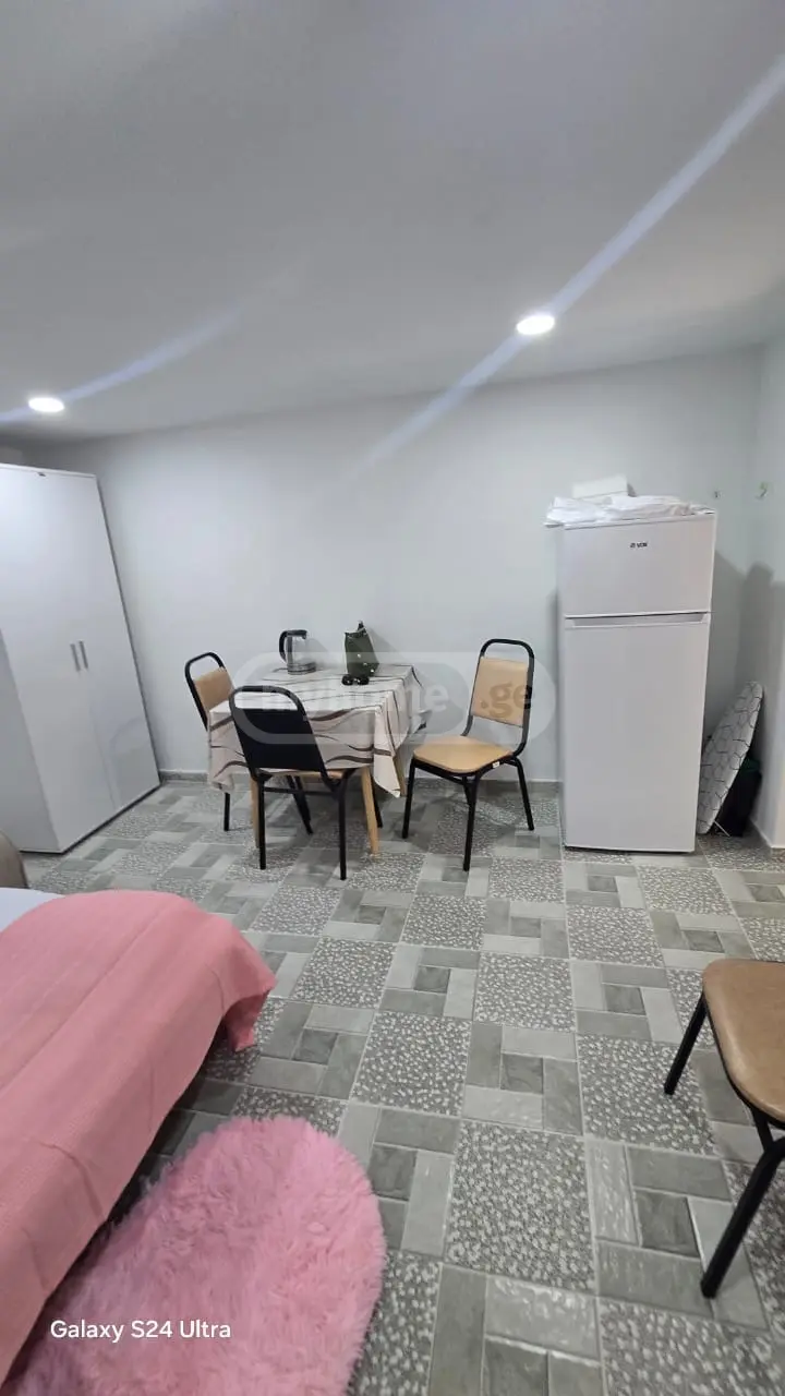 Daily Rent 2 Room Apartment Chughuretshi view 2