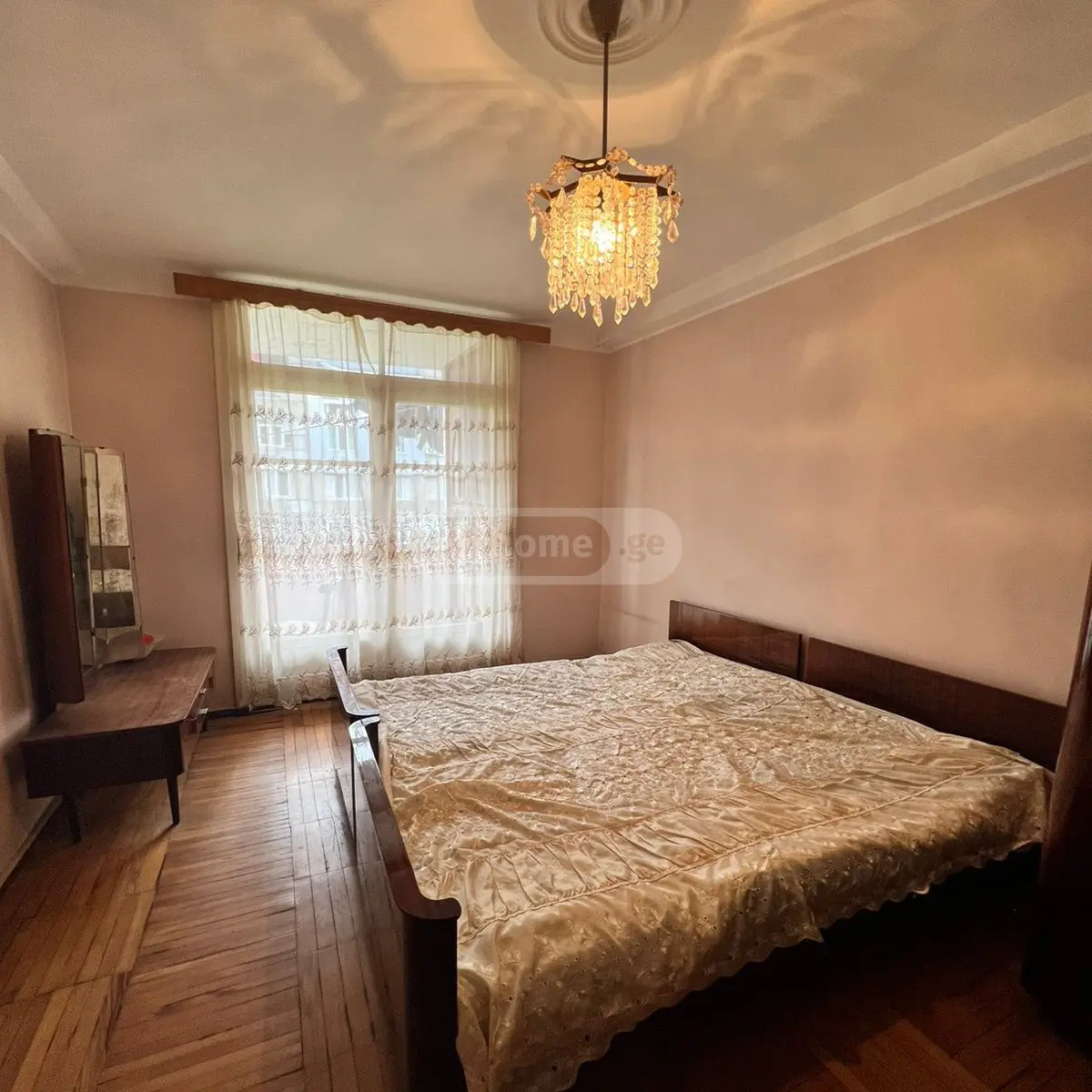 For Sale 4 Room Apartment view 5
