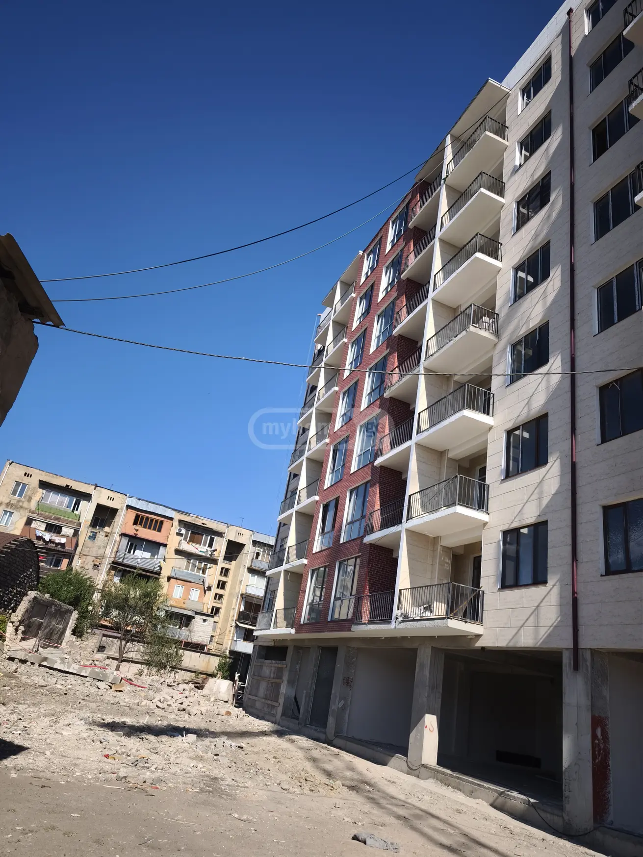 For Sale 2 Room Apartment Gorshi view 1