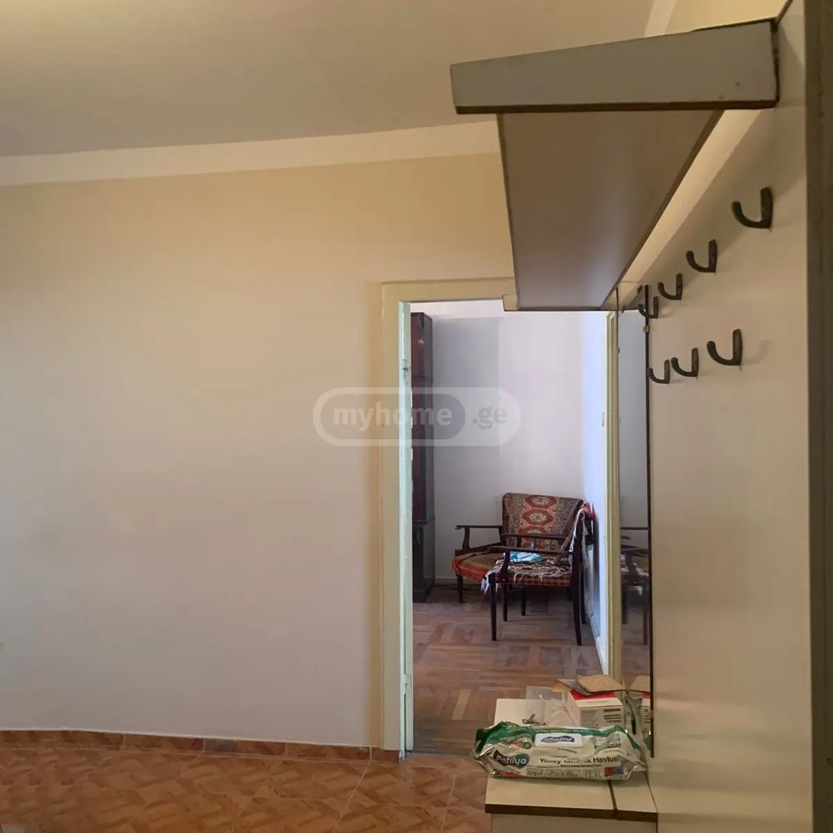 For Sale 4 Room Apartment view 8