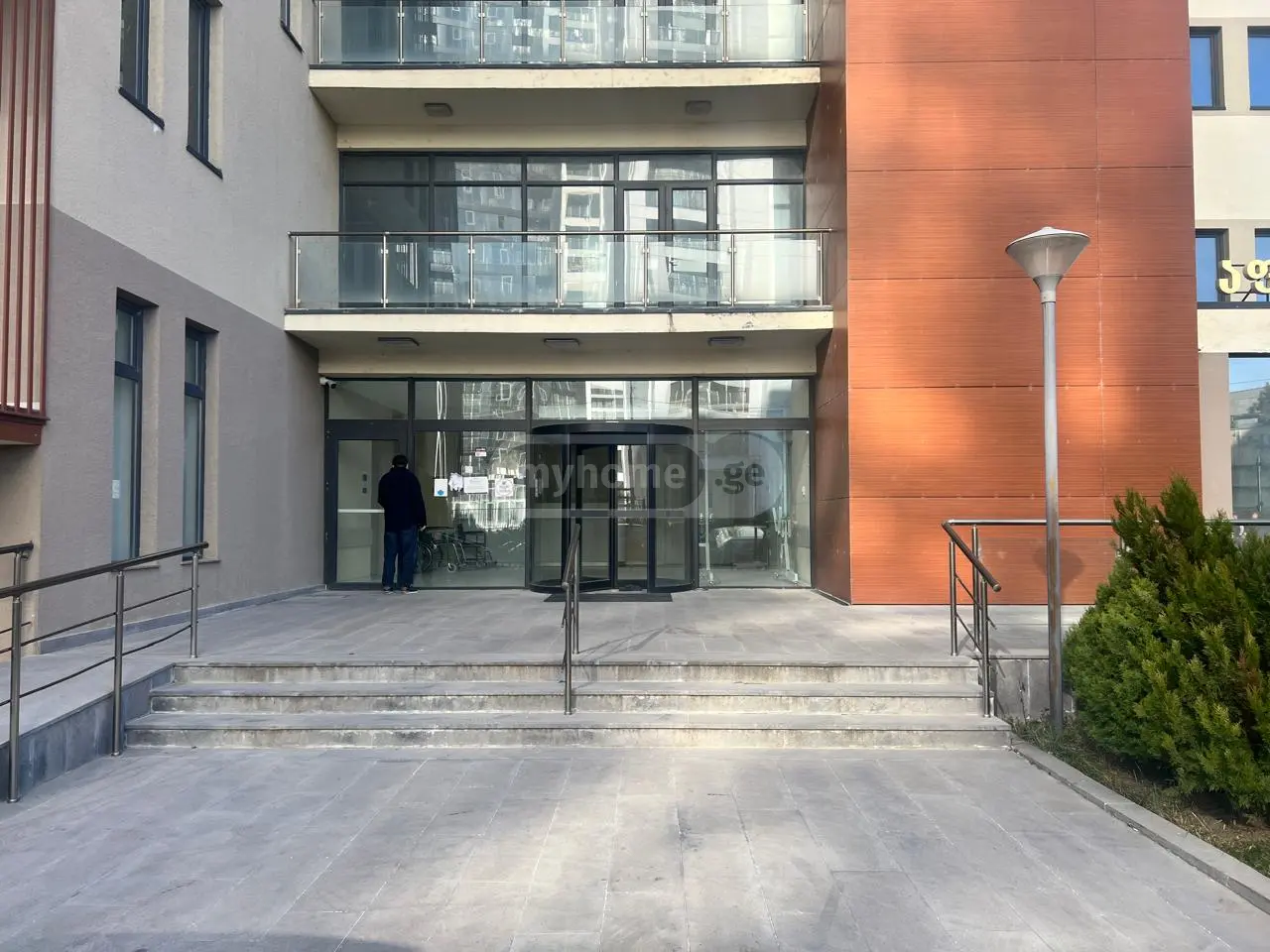 For Sale Spetsialuri Commercial Space Dighmis Masivshi view 2