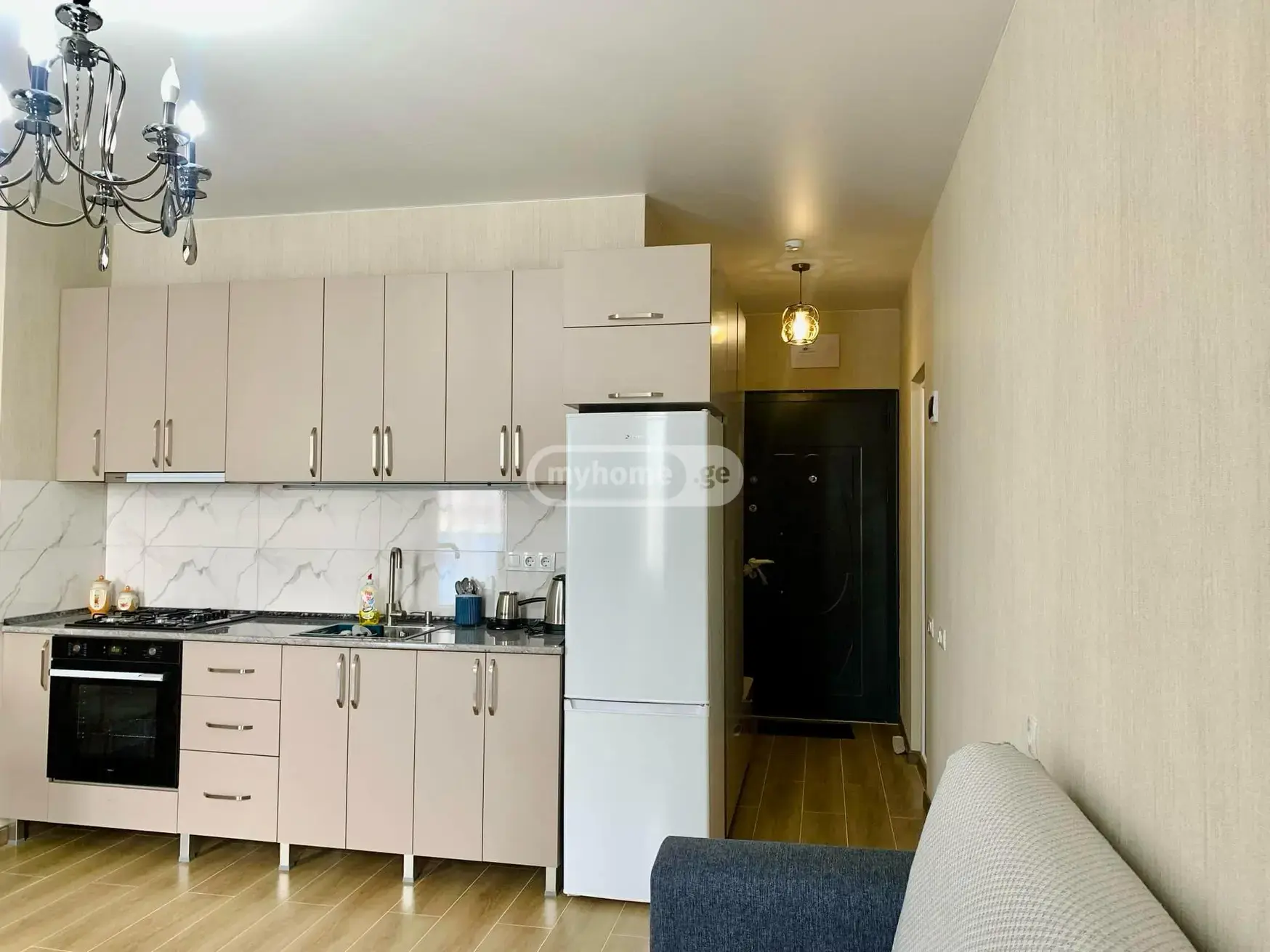 For Rent 2 Room Apartment view 3