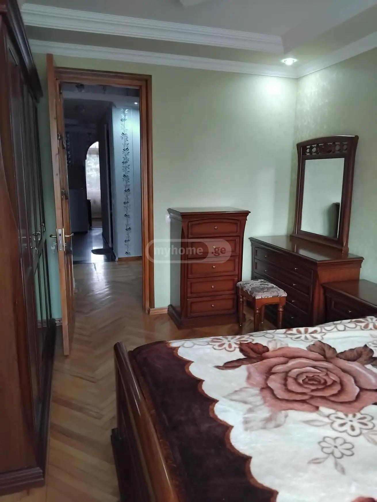 For Rent 3 Room Apartment Gorshi view 1