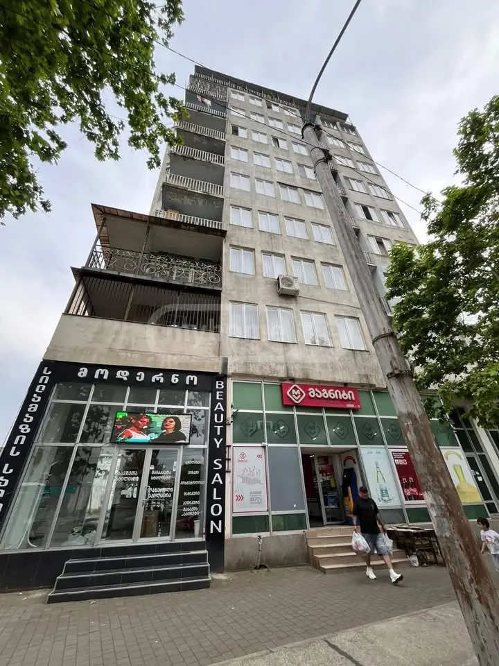 For Sale 3 Room Apartment Kutaisshi view 1