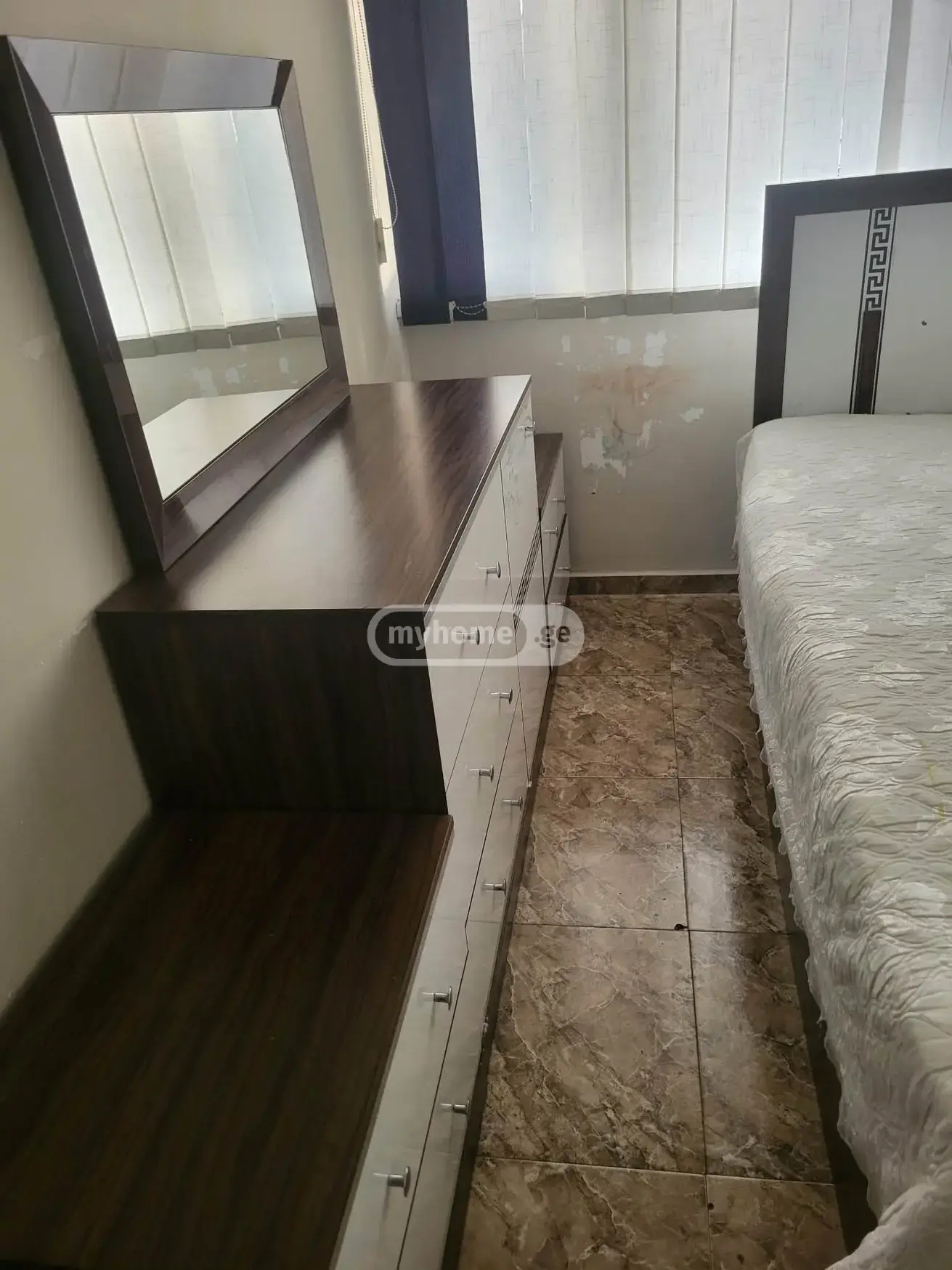 Продажа 4-комната Квартира view 4