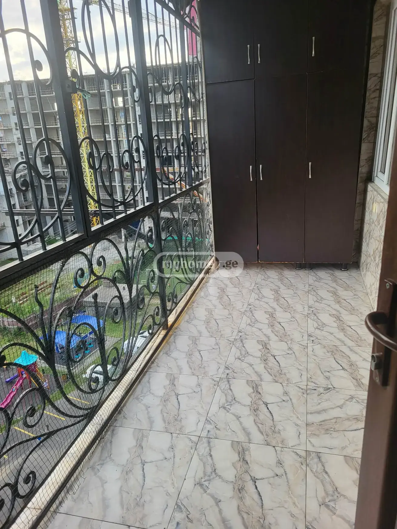 Продажа 4-комната Квартира view 13