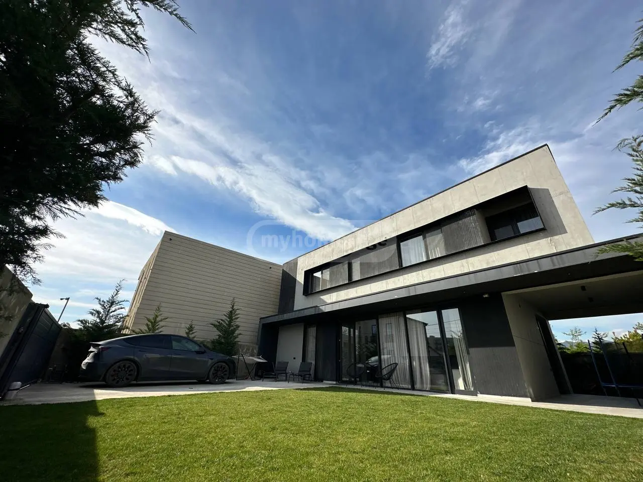 For Sale 5 Room Private House, 1 of 10