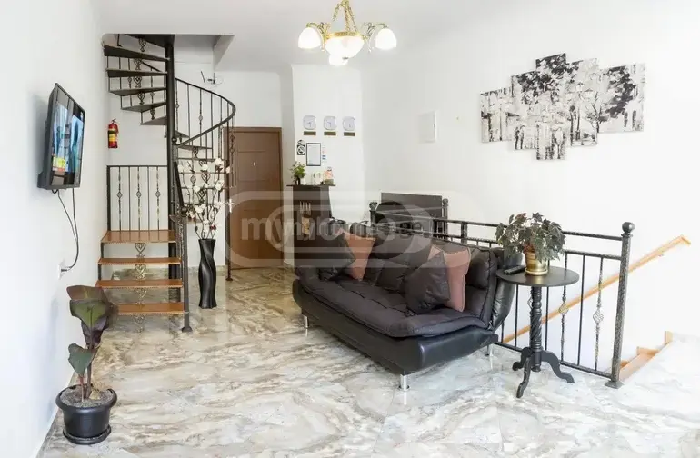 For Sale 6 Room Private House Veraze view 7