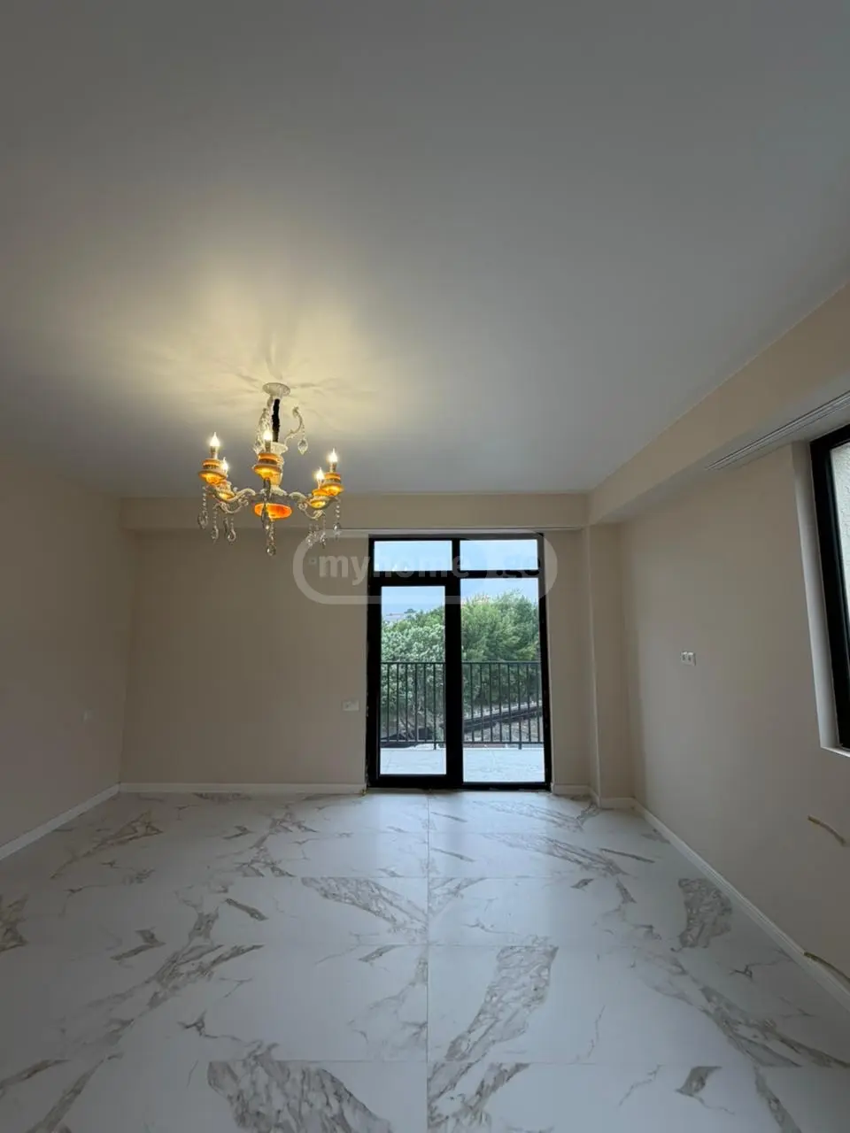 For Sale 3 Room Apartment Gorshi view 6