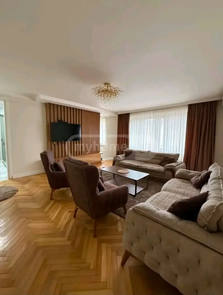 For Sale 3 Room Apartment view 1