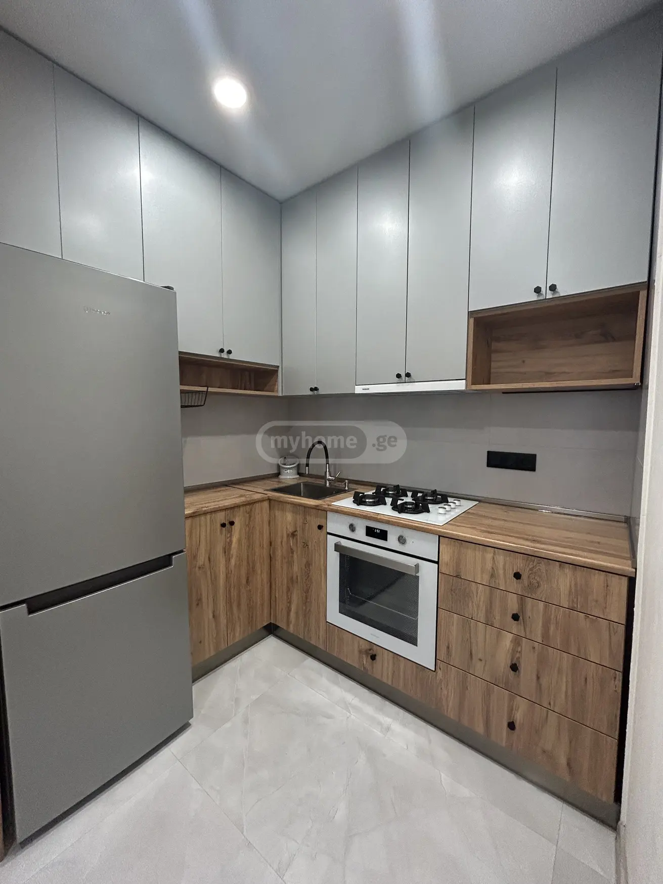 For Sale 3 Room Apartment view 7