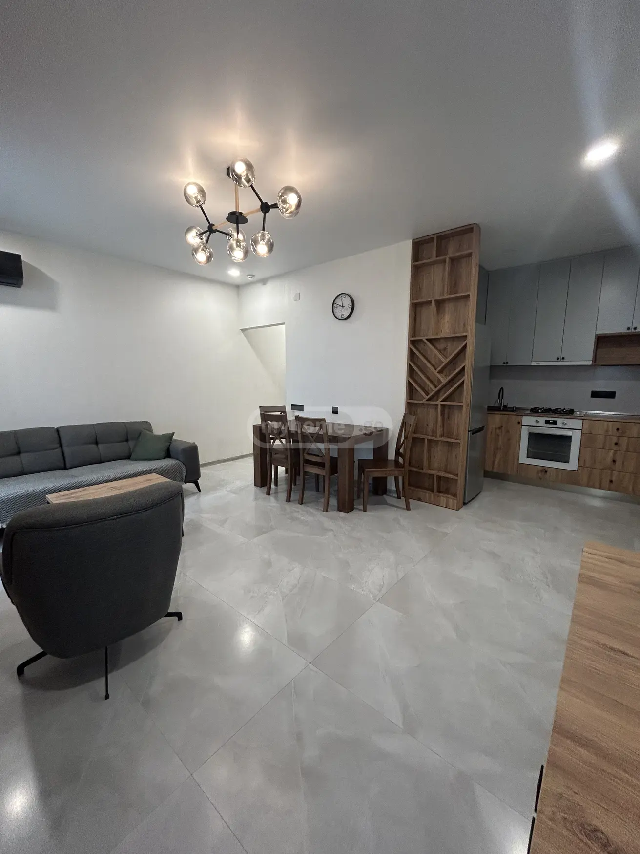 For Sale 3 Room Apartment view 4