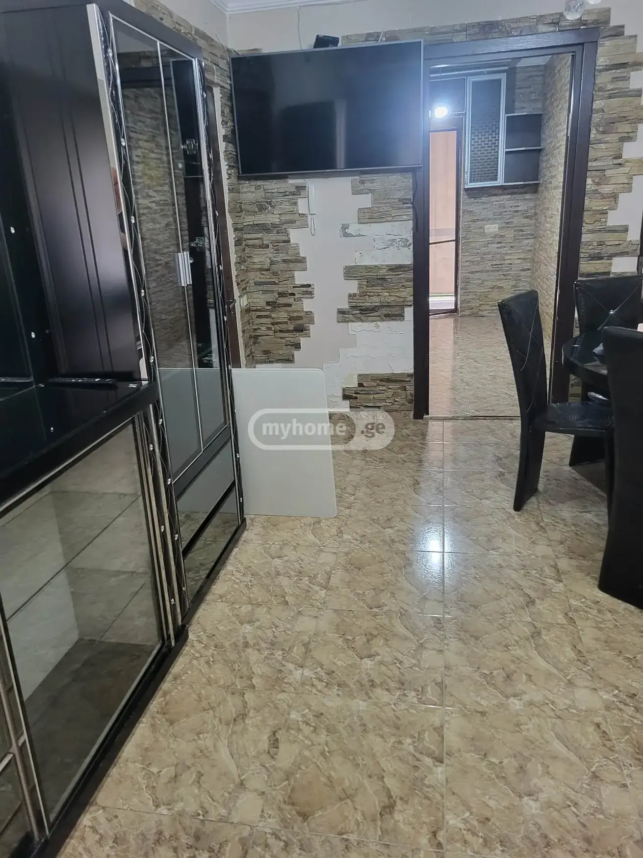 Продажа 4-комната Квартира view 7