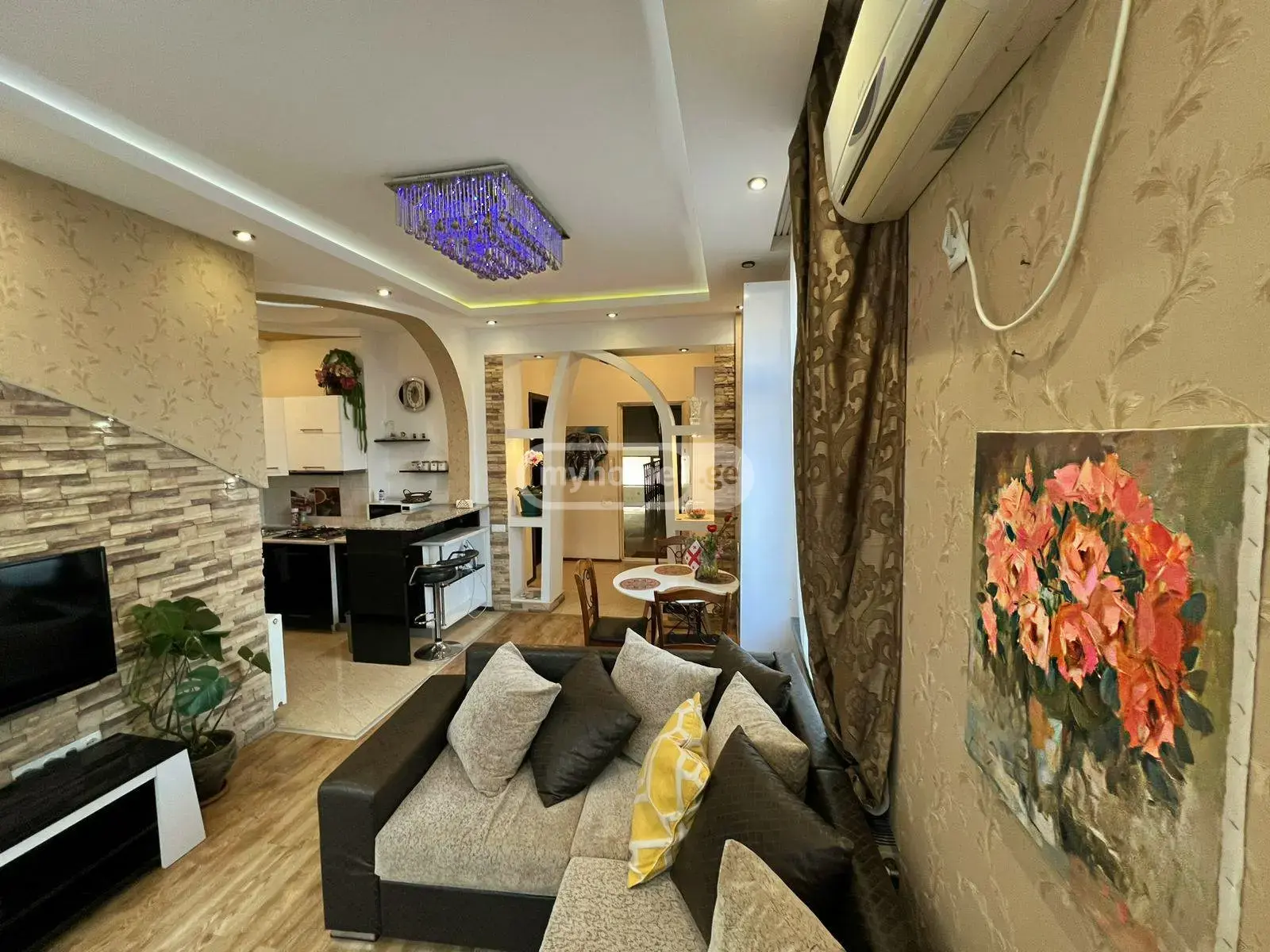 Daily Rent 2 Room Apartment Mtatsmindaze view 43