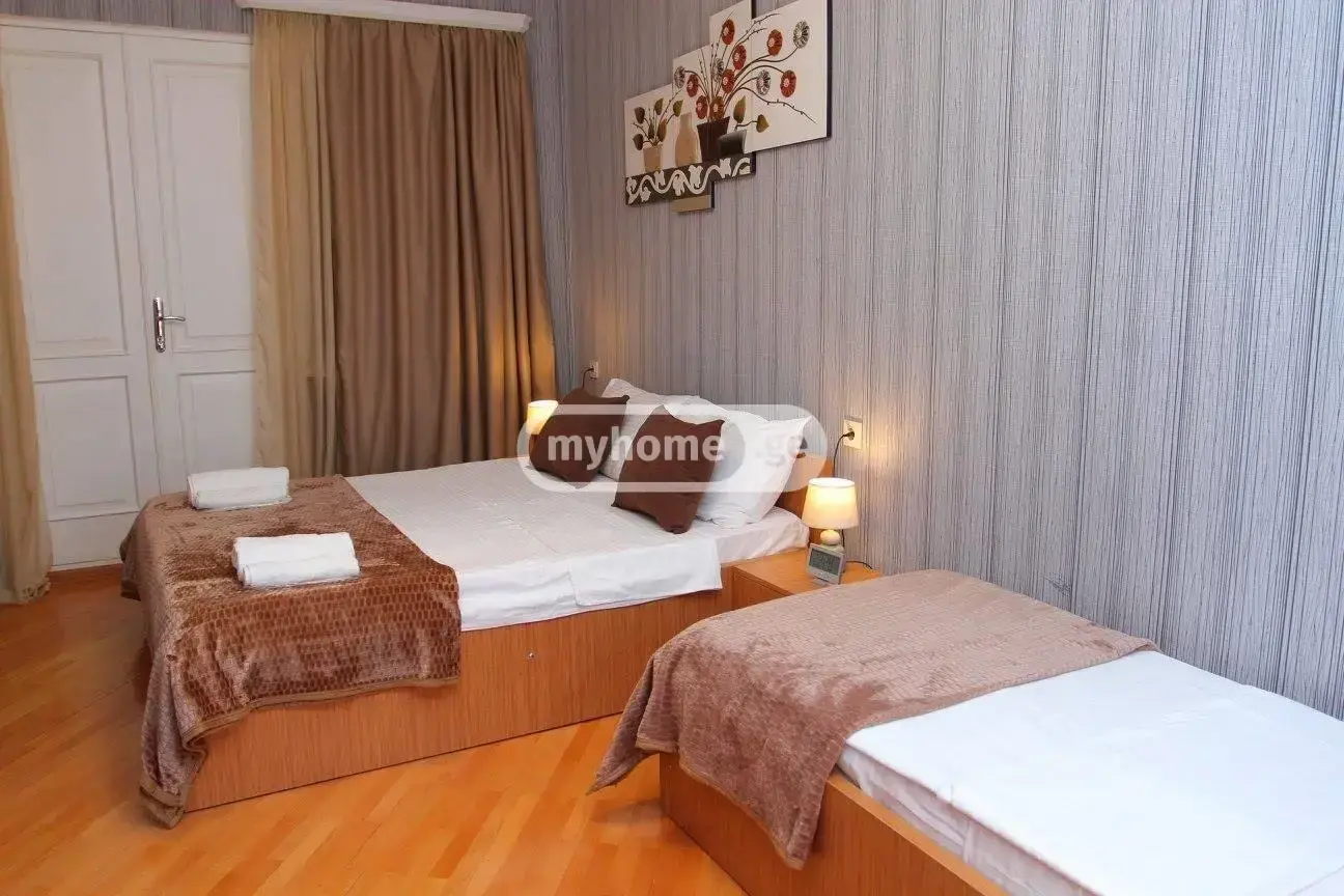 For Sale 7 Room Sastumro Veraze view 14