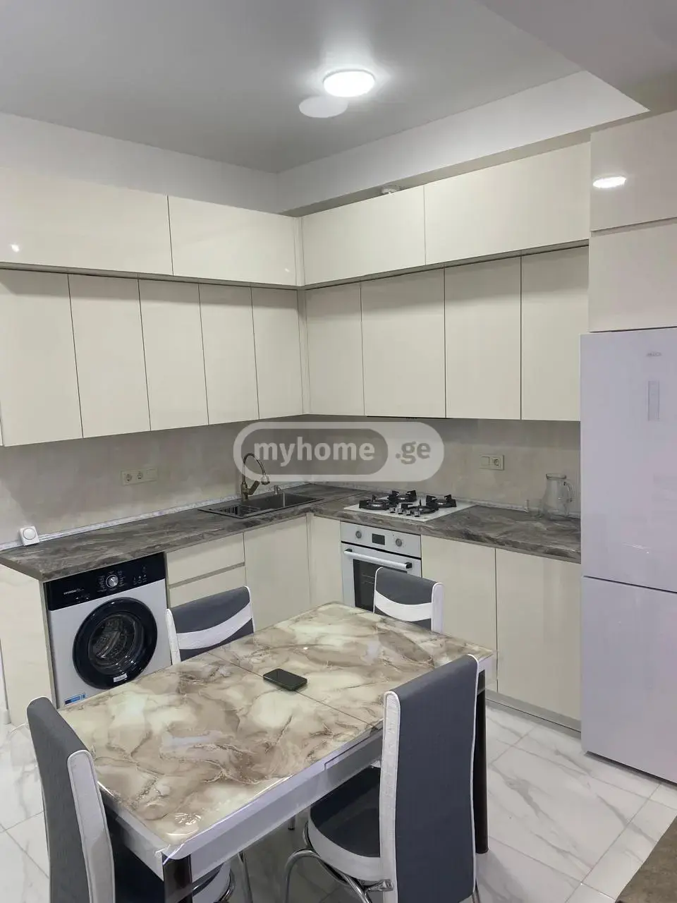 For Rent 3 Room Apartment Kutaisshi view 3