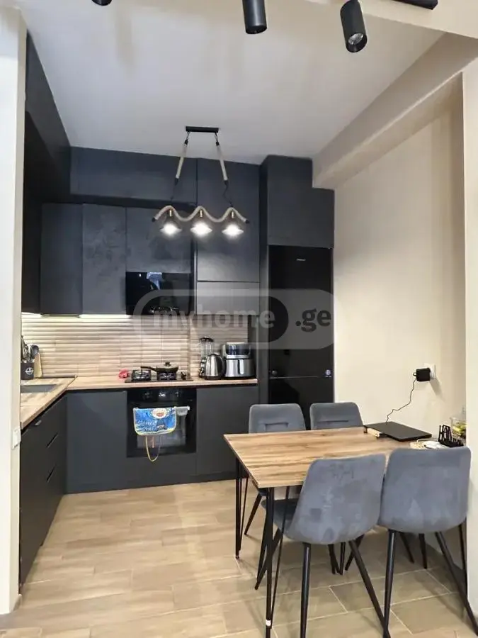 For Sale 3 Room Apartment Tabakhmelashi view 2