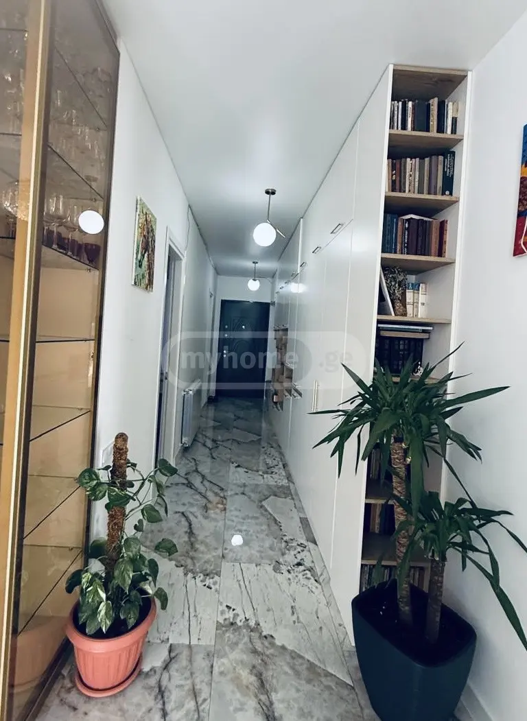 For Rent 4 Room Apartment view 2