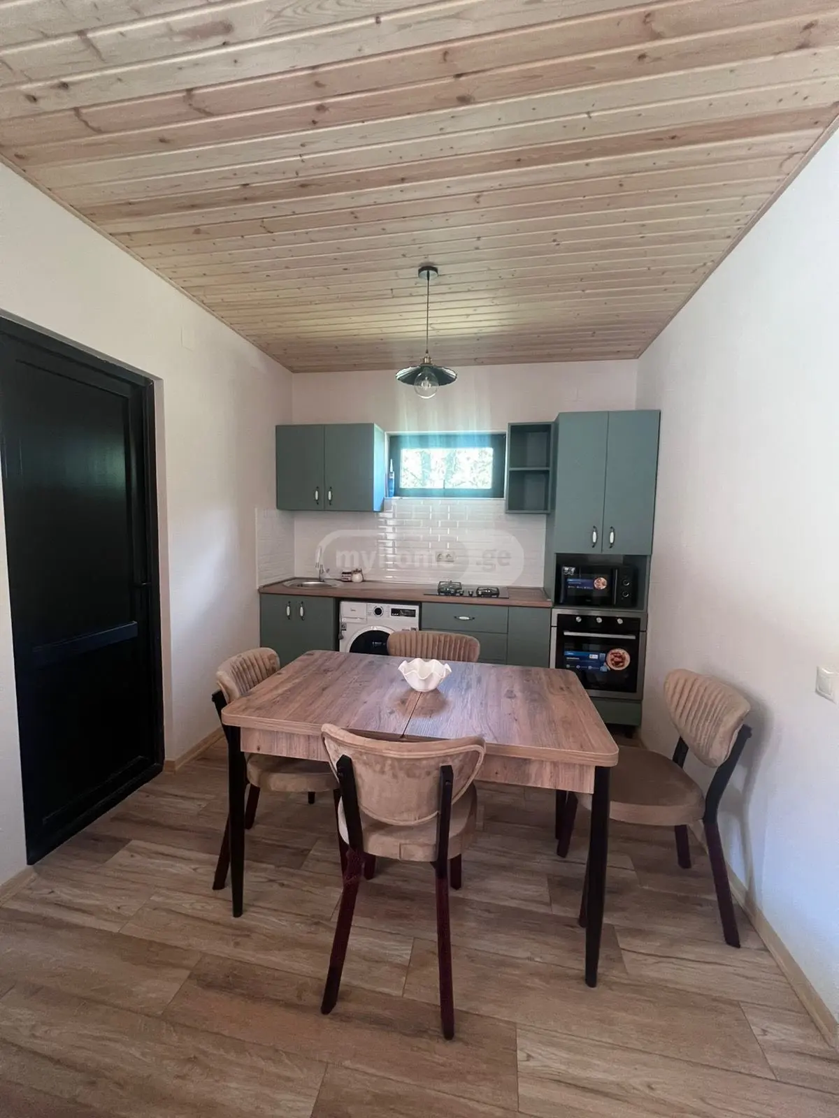 Daily Rent 5 Room Sastumro Ambrolaurshi view 20