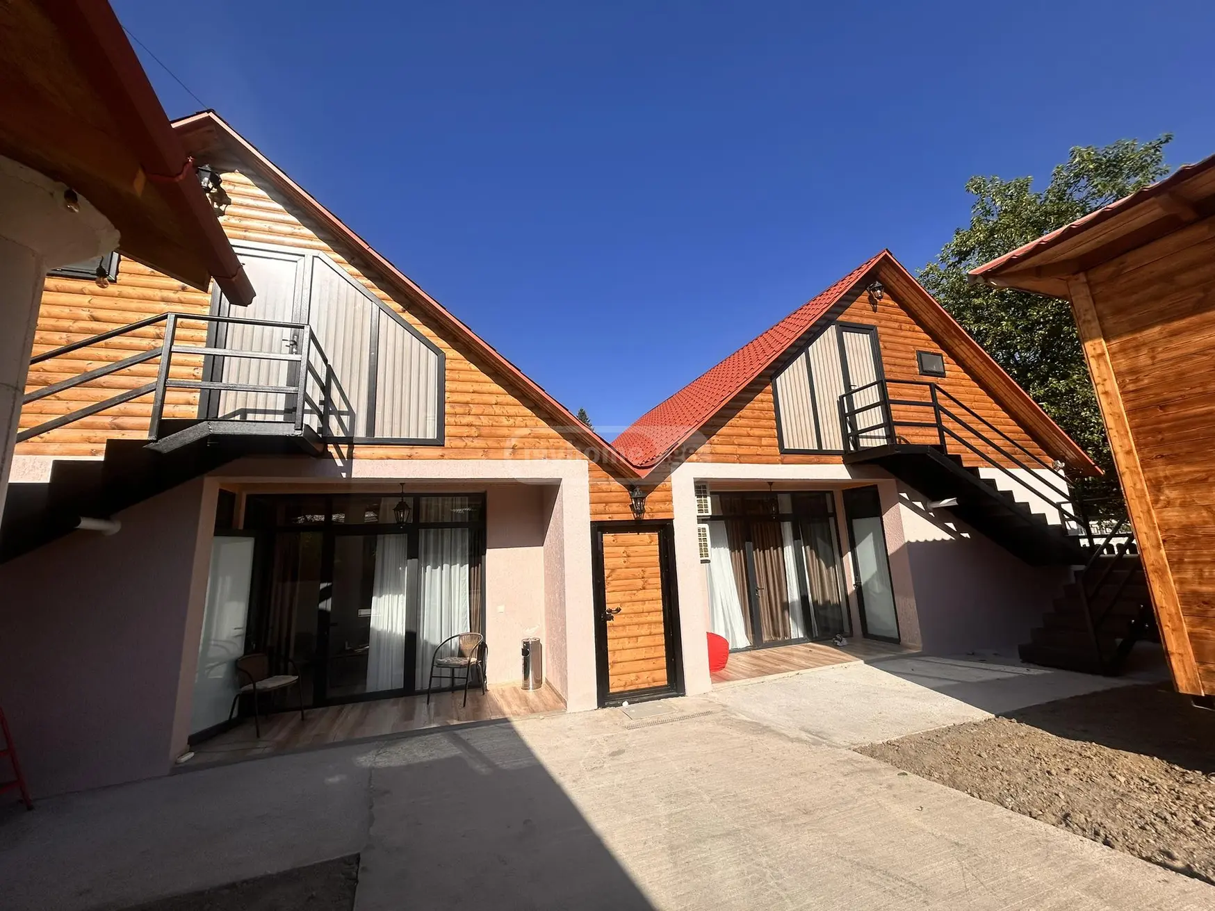 Daily Rent 5 Room Sastumro Ambrolaurshi view 22
