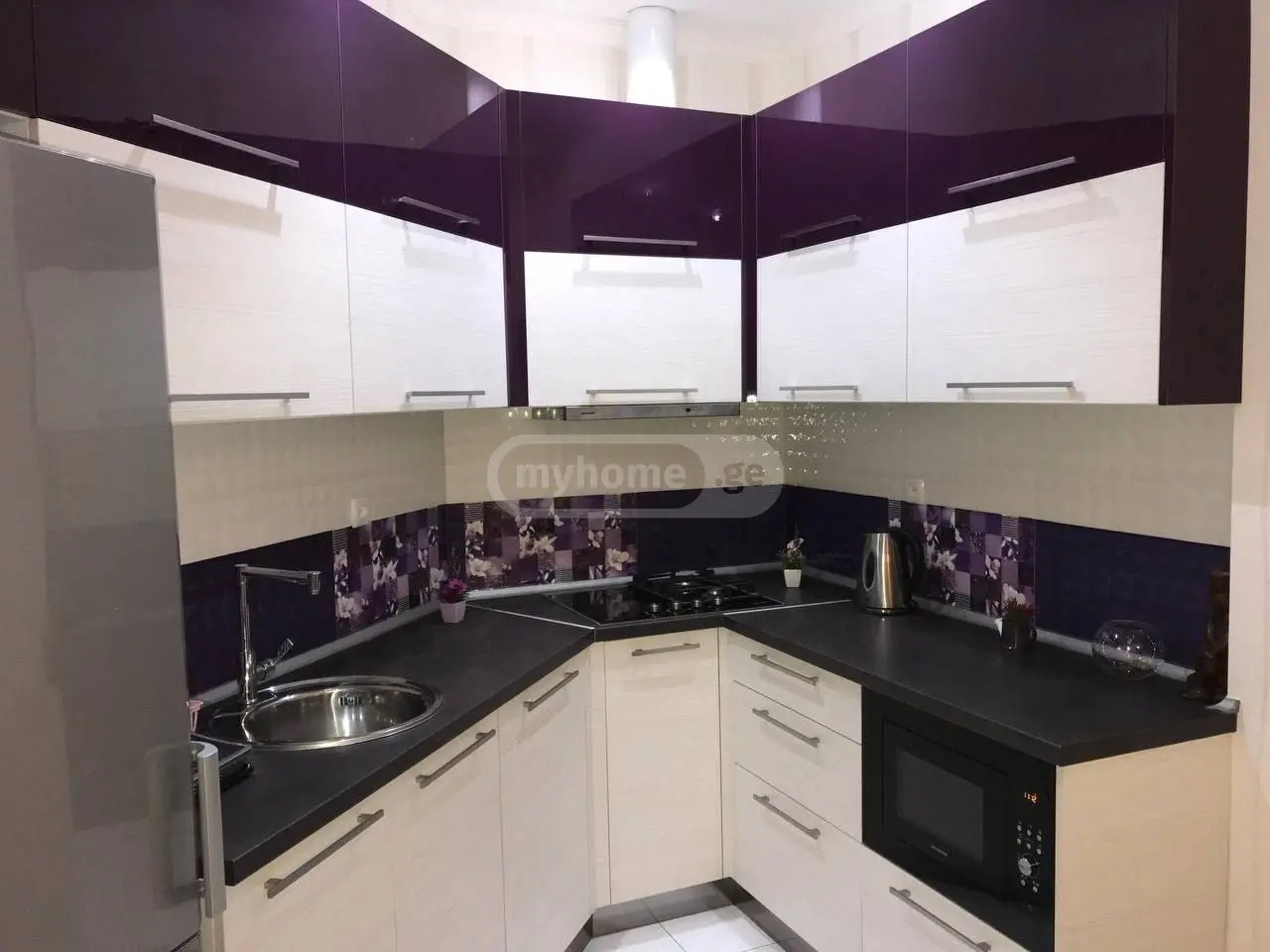 For Sale 2 Room Apartment view 3