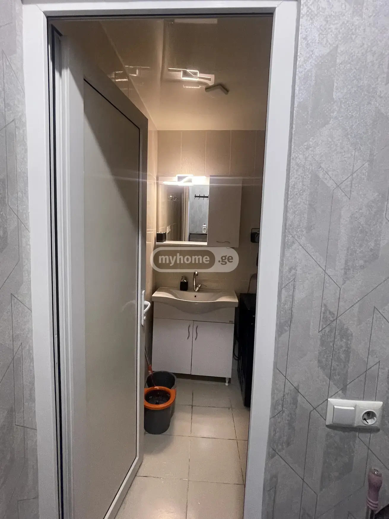 For Sale 3 Room Apartment Kutaisshi view 3
