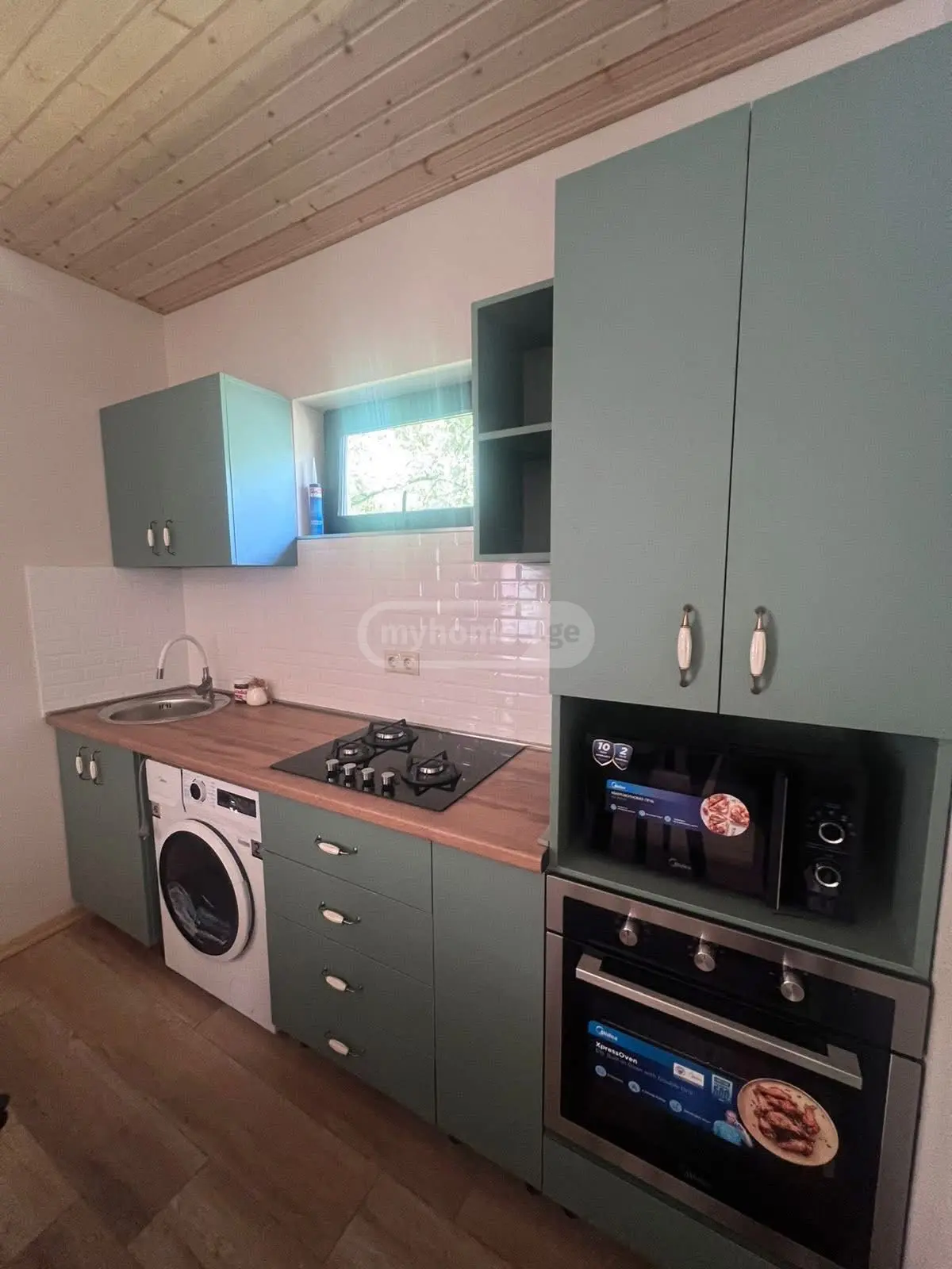 Daily Rent 5 Room Sastumro Ambrolaurshi view 9