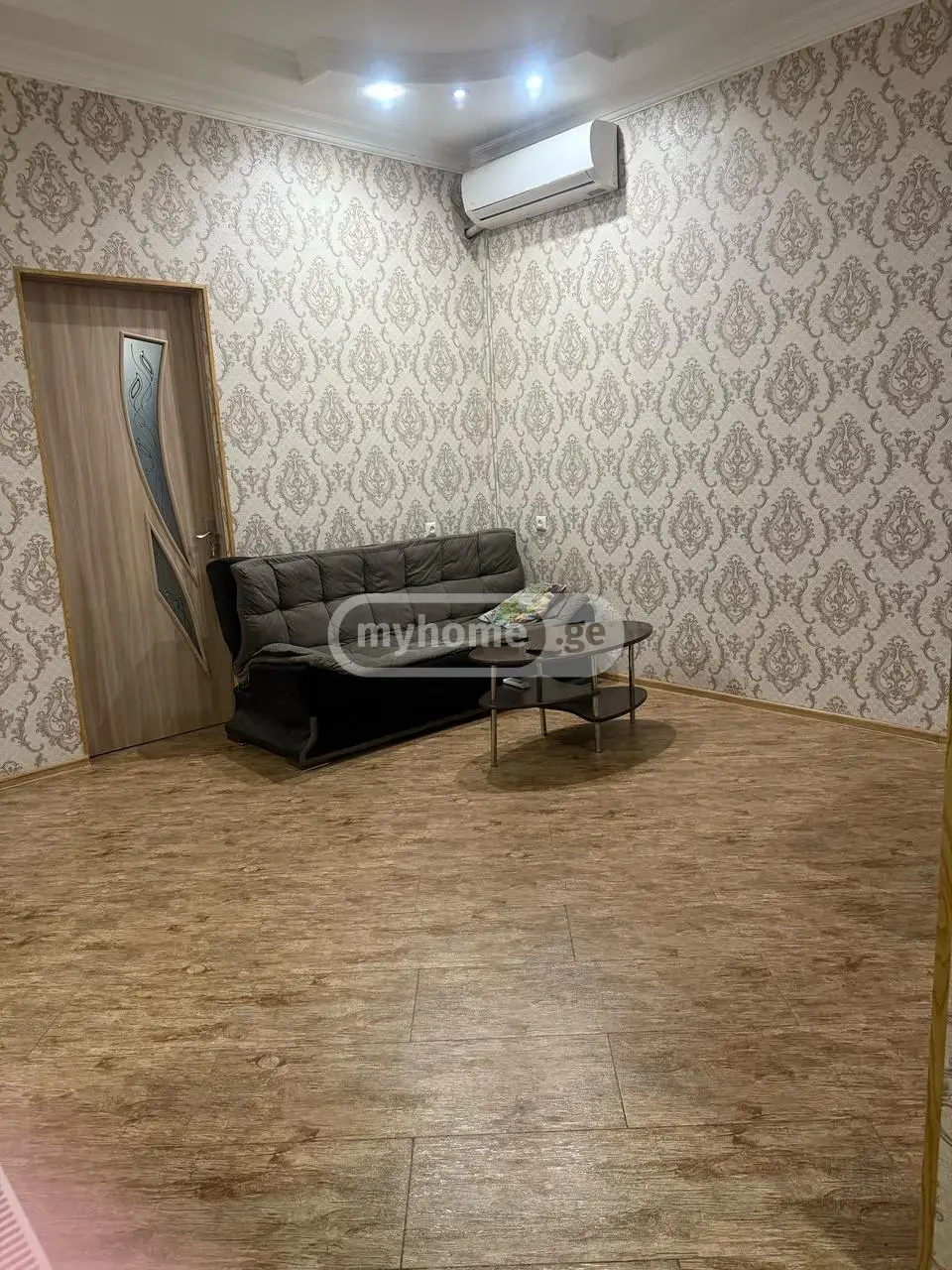 For Rent 3 Room Apartment Kutaisshi view 2