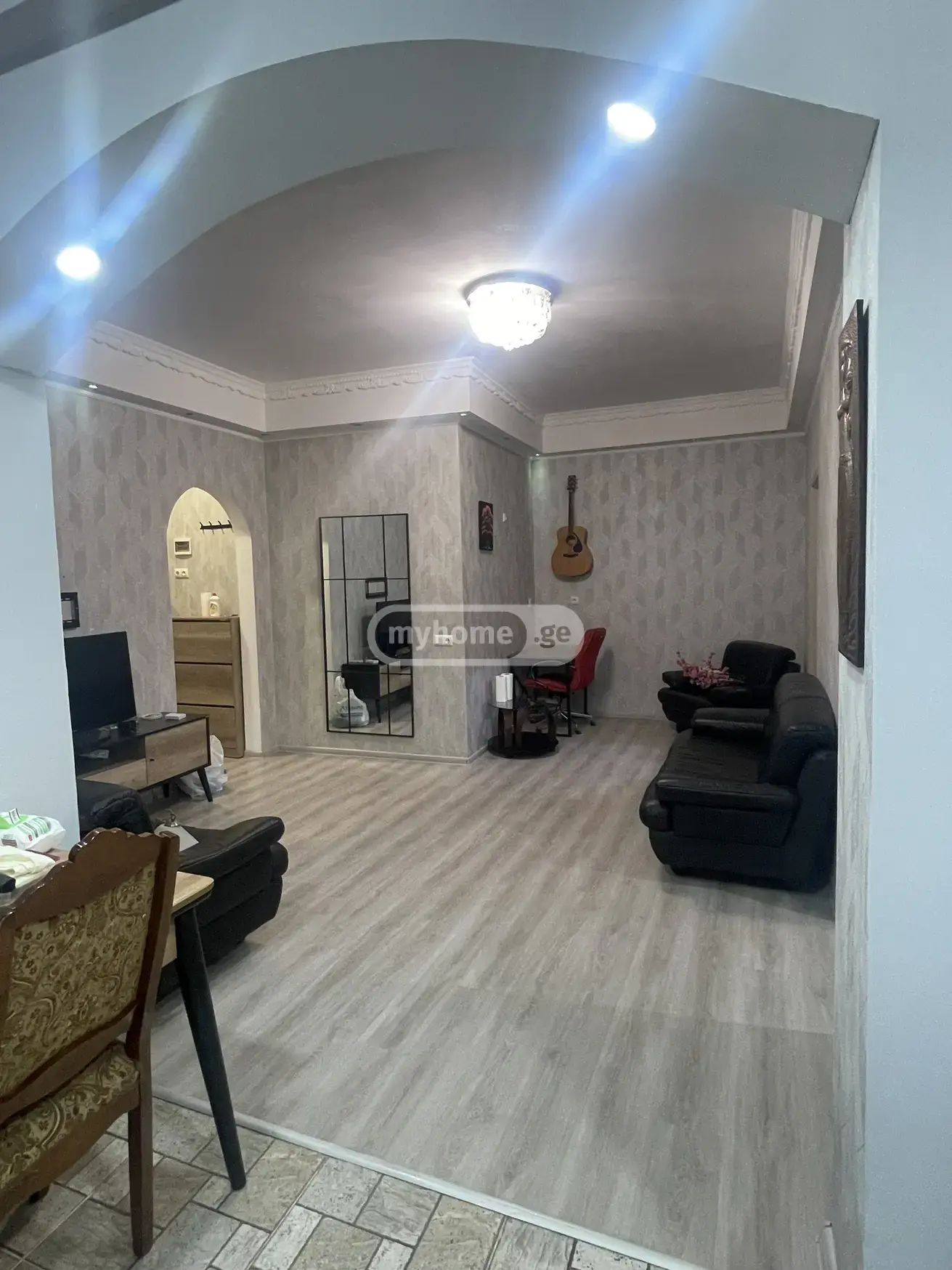 For Sale 3 Room Apartment Kutaisshi view 4