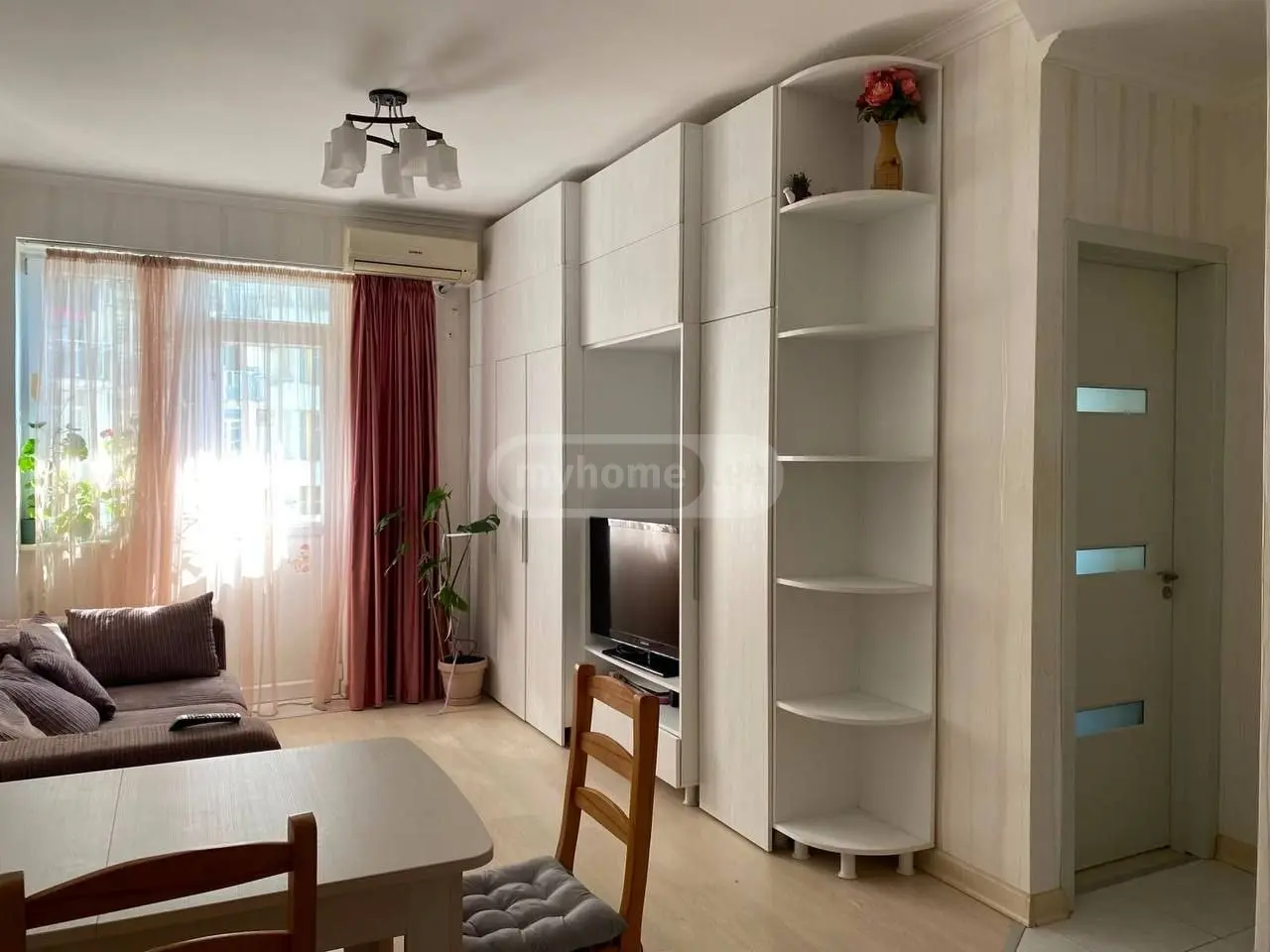 For Sale 2 Room Apartment view 1