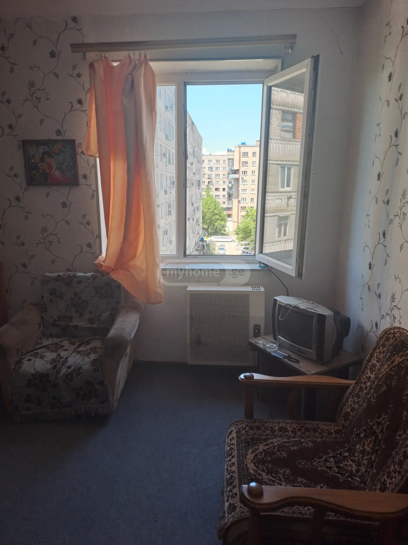 For Sale 1 Room Apartment Kutaisshi view 6