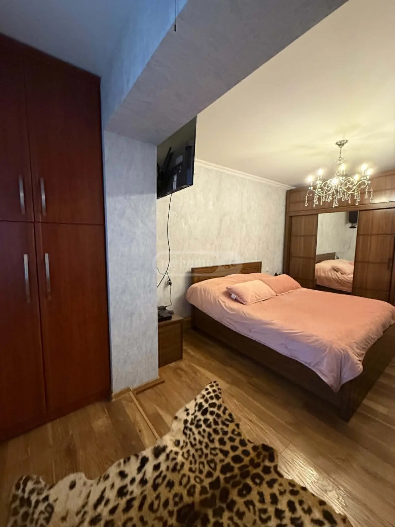 For Sale 3 Room Apartment Gorshi view 2