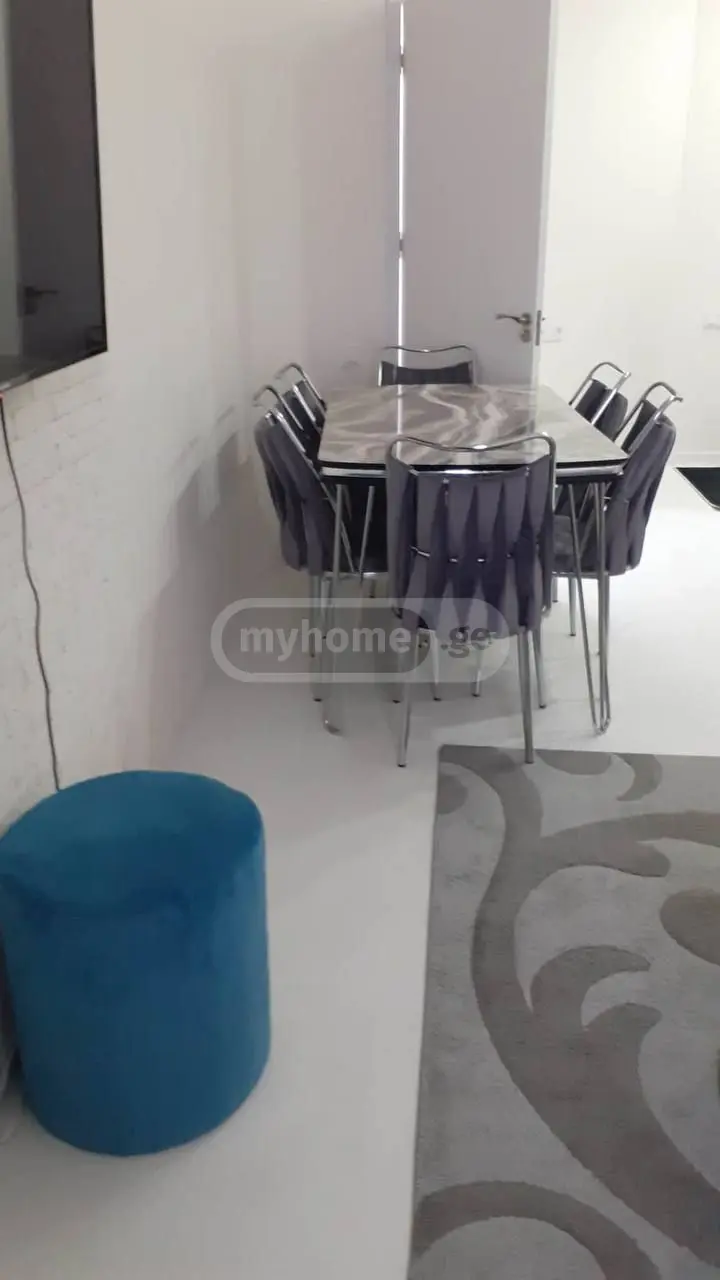 For Sale 2 Room Apartment view 3