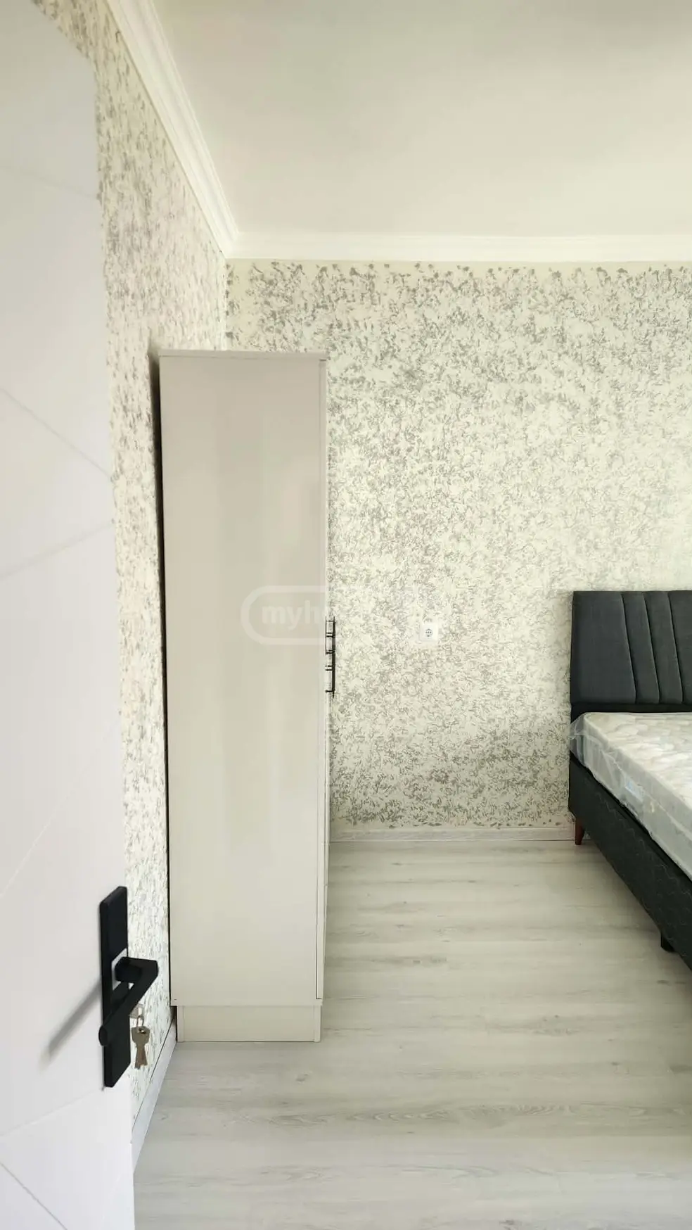For Rent 4 Room Apartment view 9