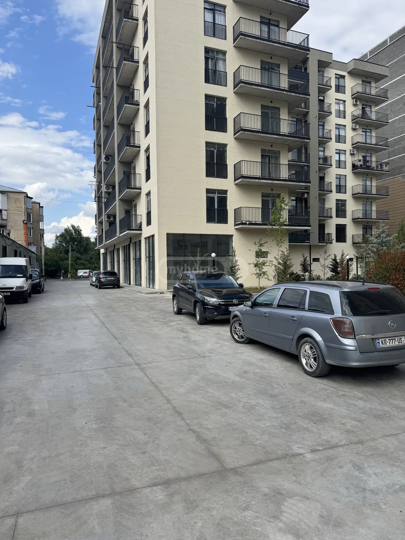 For Rent Universaluri Commercial Space Gorshi view 1