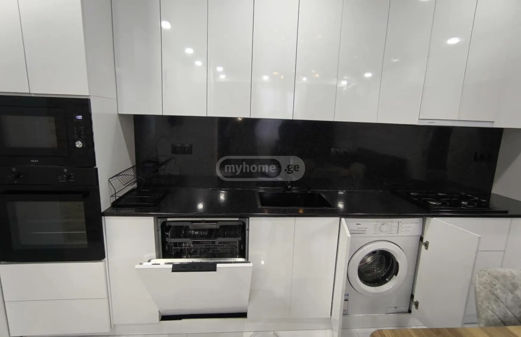 For Rent 4 Room Apartment view 1