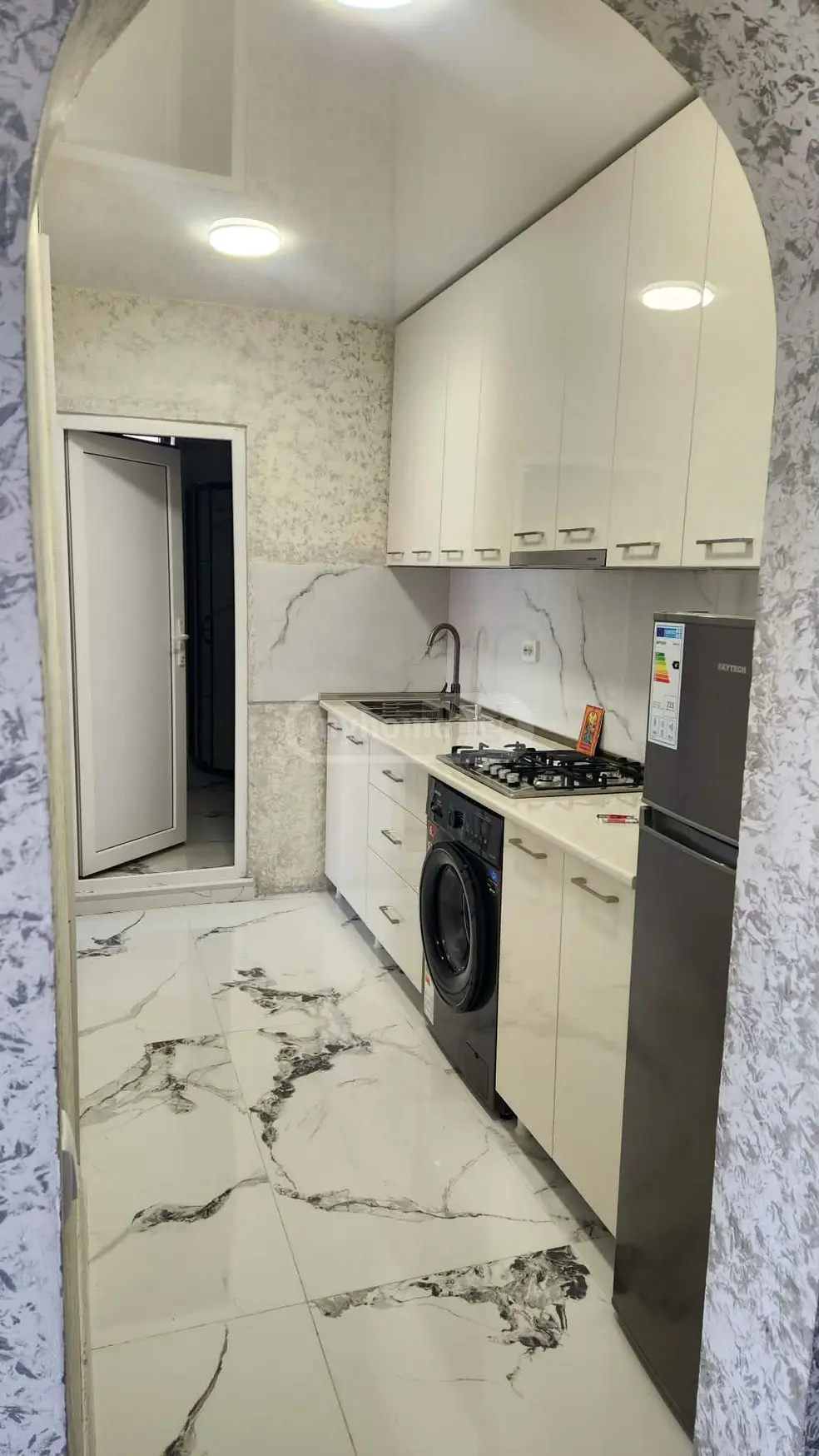 For Rent 4 Room Apartment view 7