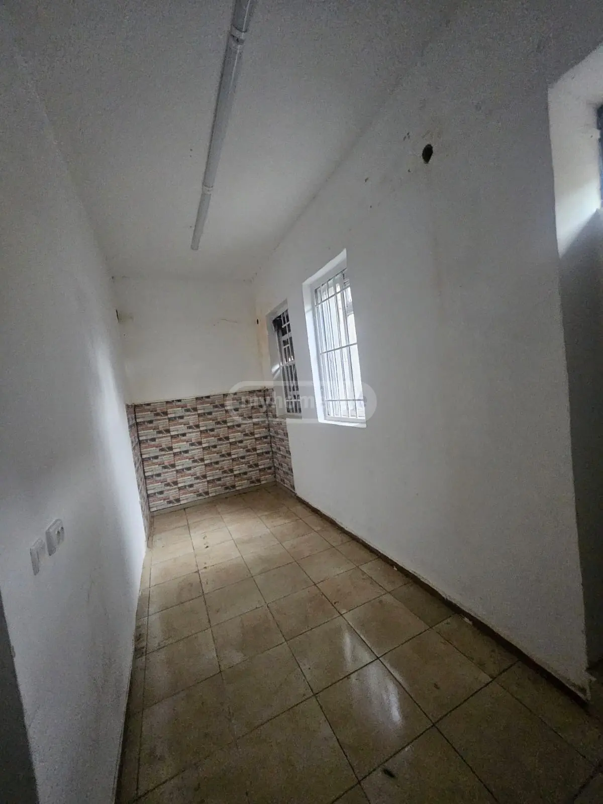 For Rent Universaluri Commercial Space Senakshi view 6