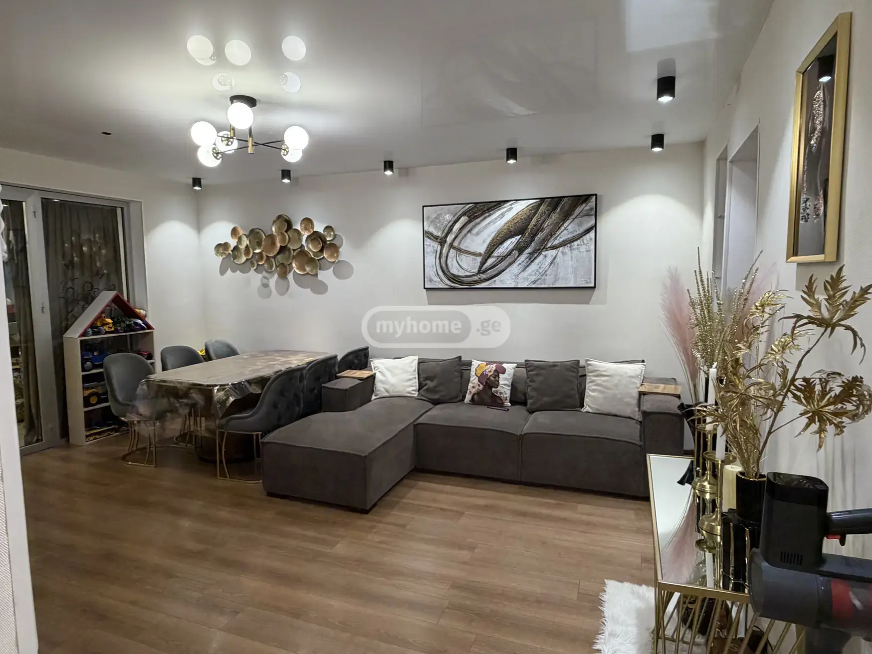 3 Room Flat For Sale view 15